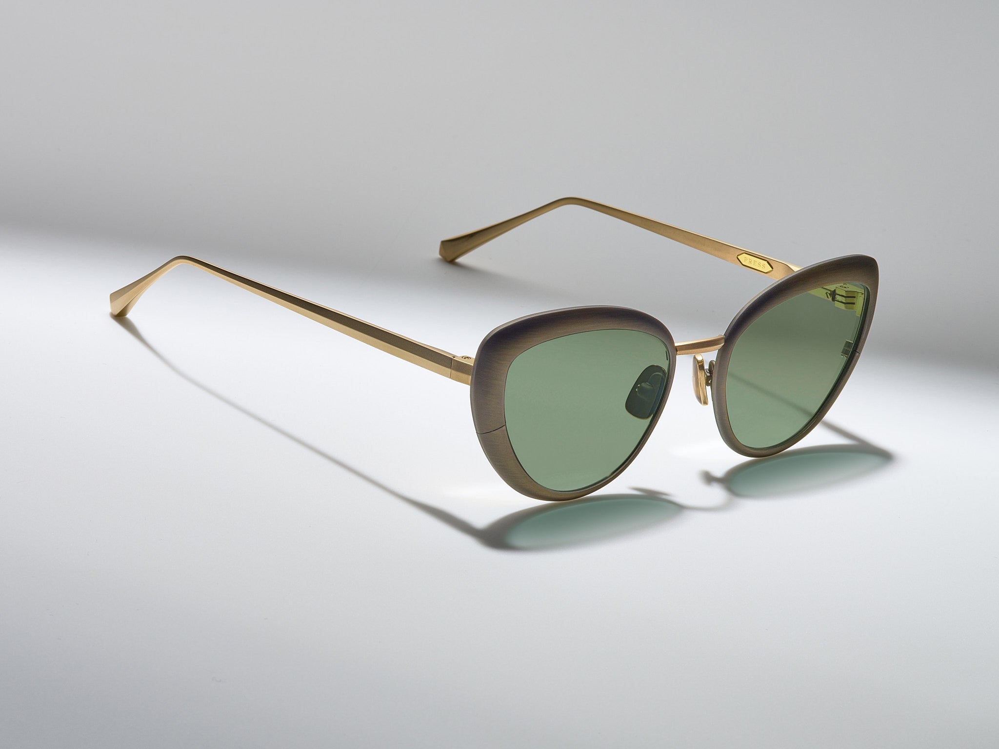 Barracuda Antique Gold / Gold - ST002 #color_antique-gold-gold-st002