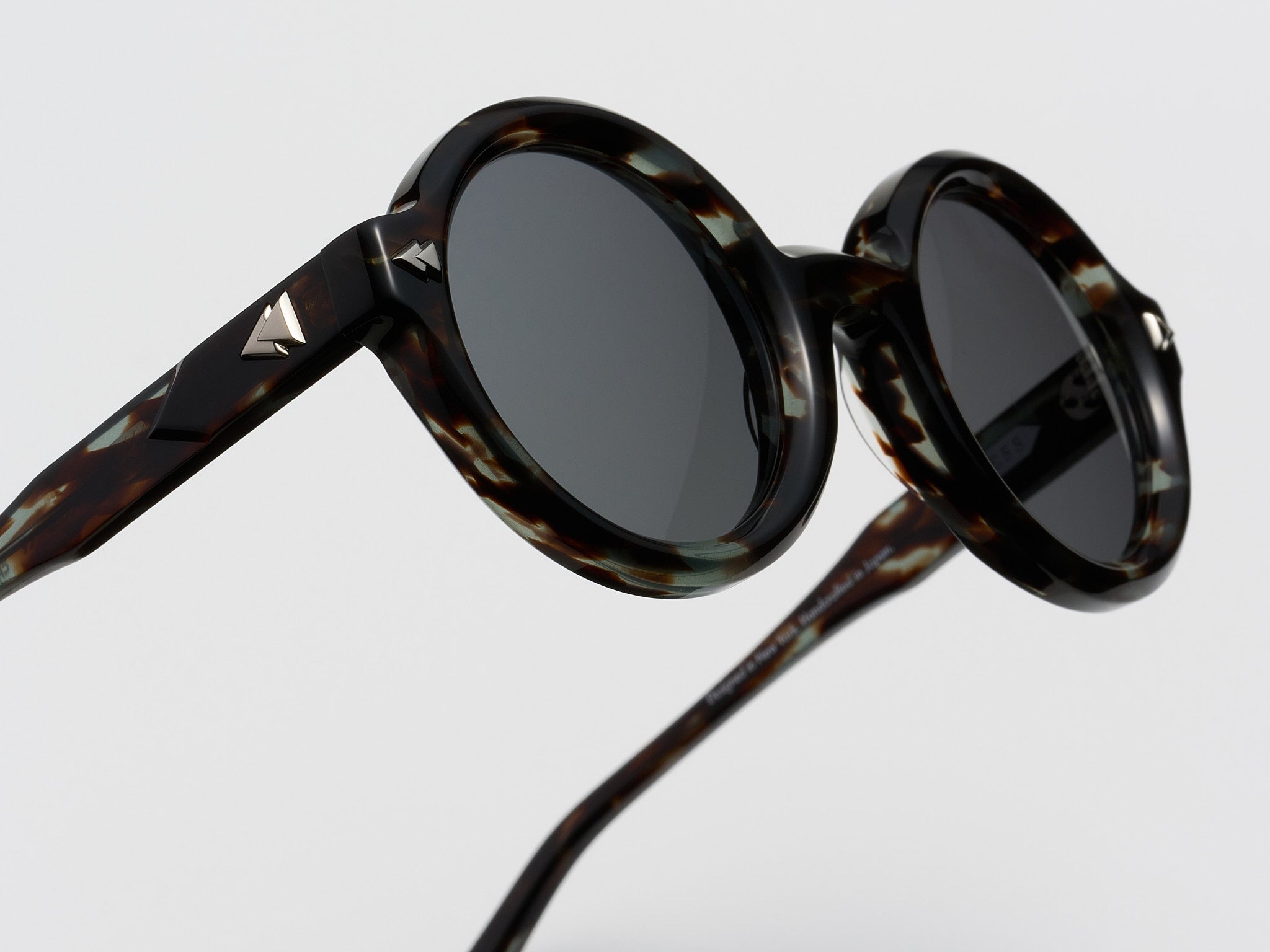 Dove Noir / Silver - PU005 #color_noir-silver-pu005