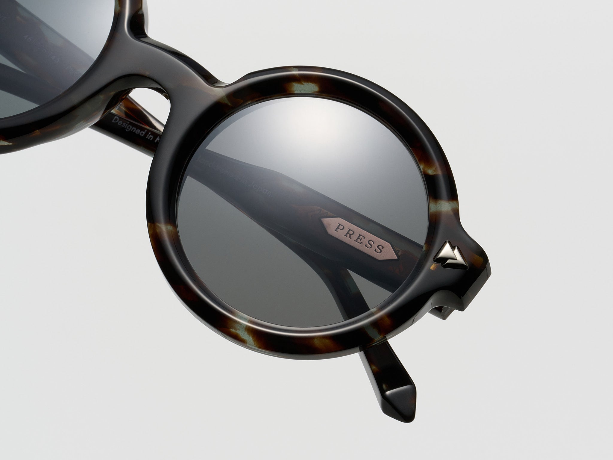 Dove Noir / Silver - PU005 #color_noir-silver-pu005