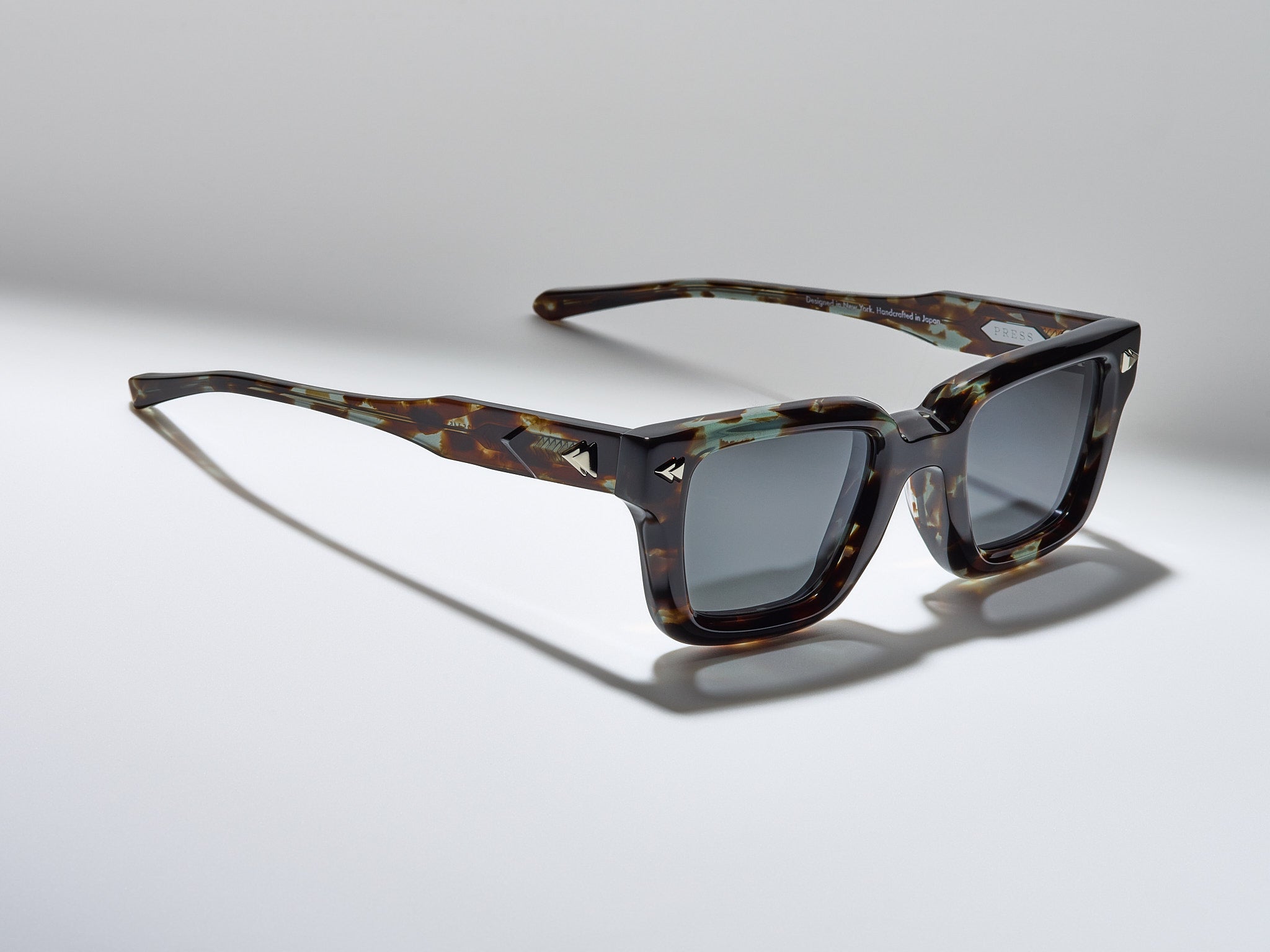 Electric Noir / Silver - PU005 #color_noir-silver-pu005