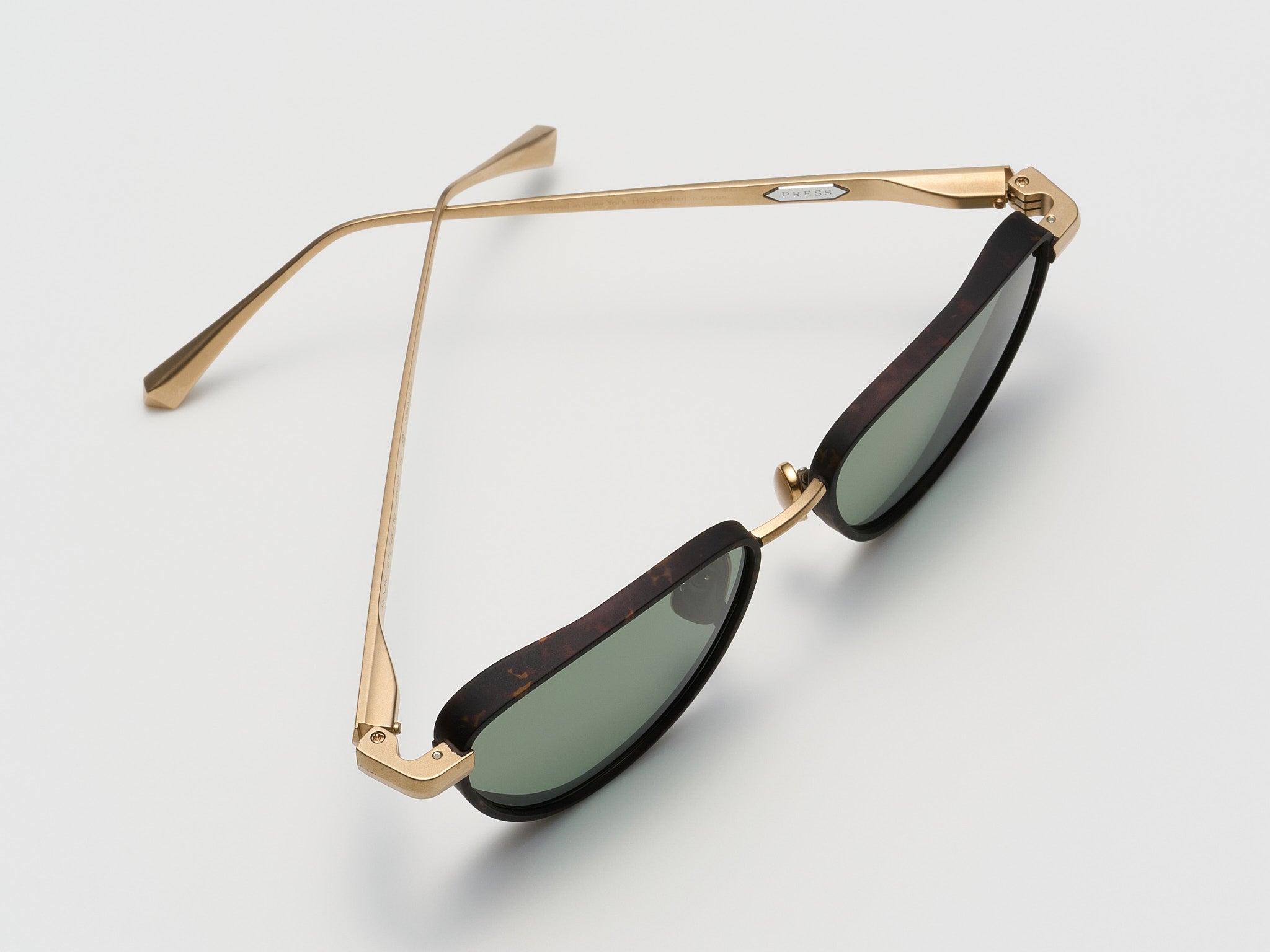 Moon Matte Tortoise - DR010 #color_matte-tortoise-dr010