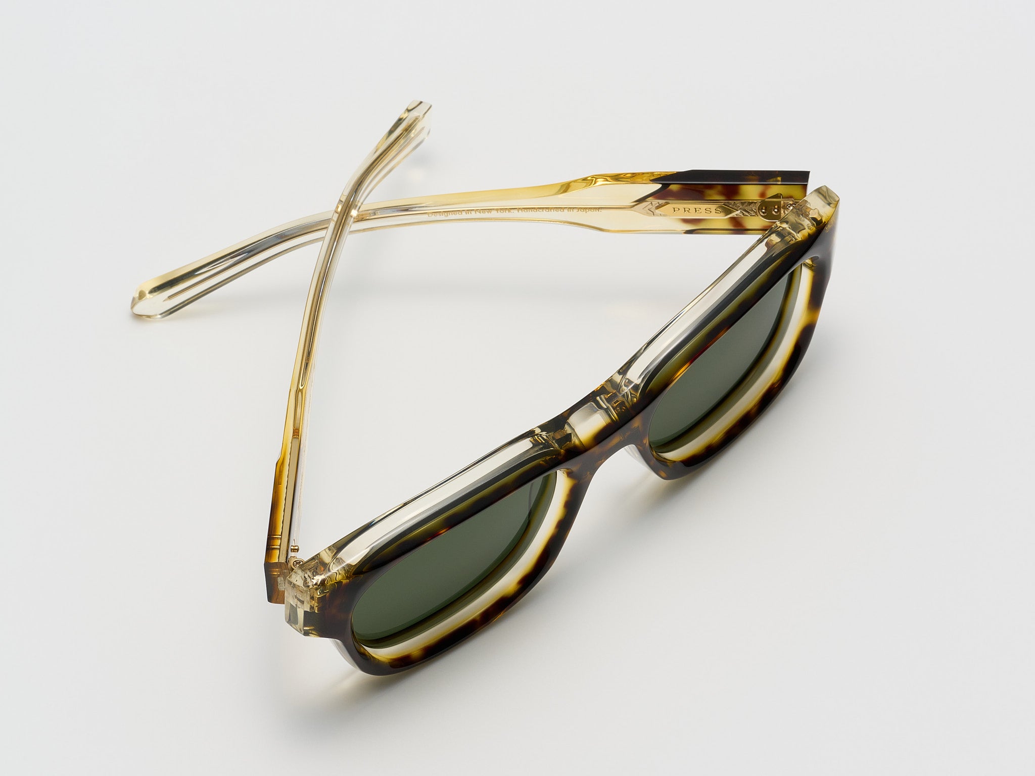 Presidente Champagne Poetry - LE003 #color_champagne-poetry-le003