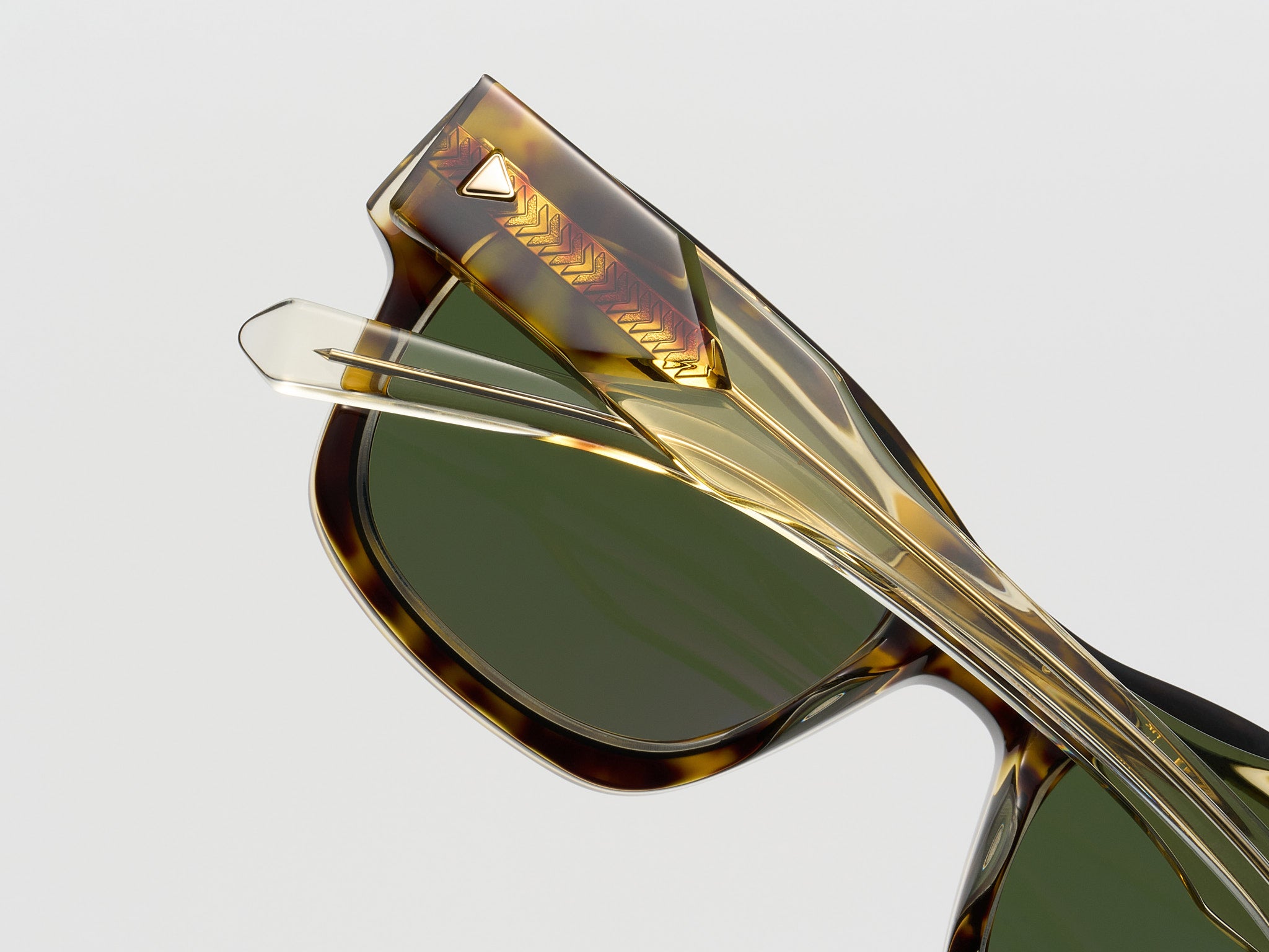 Presidente Champagne Poetry - LE003 #color_champagne-poetry-le003