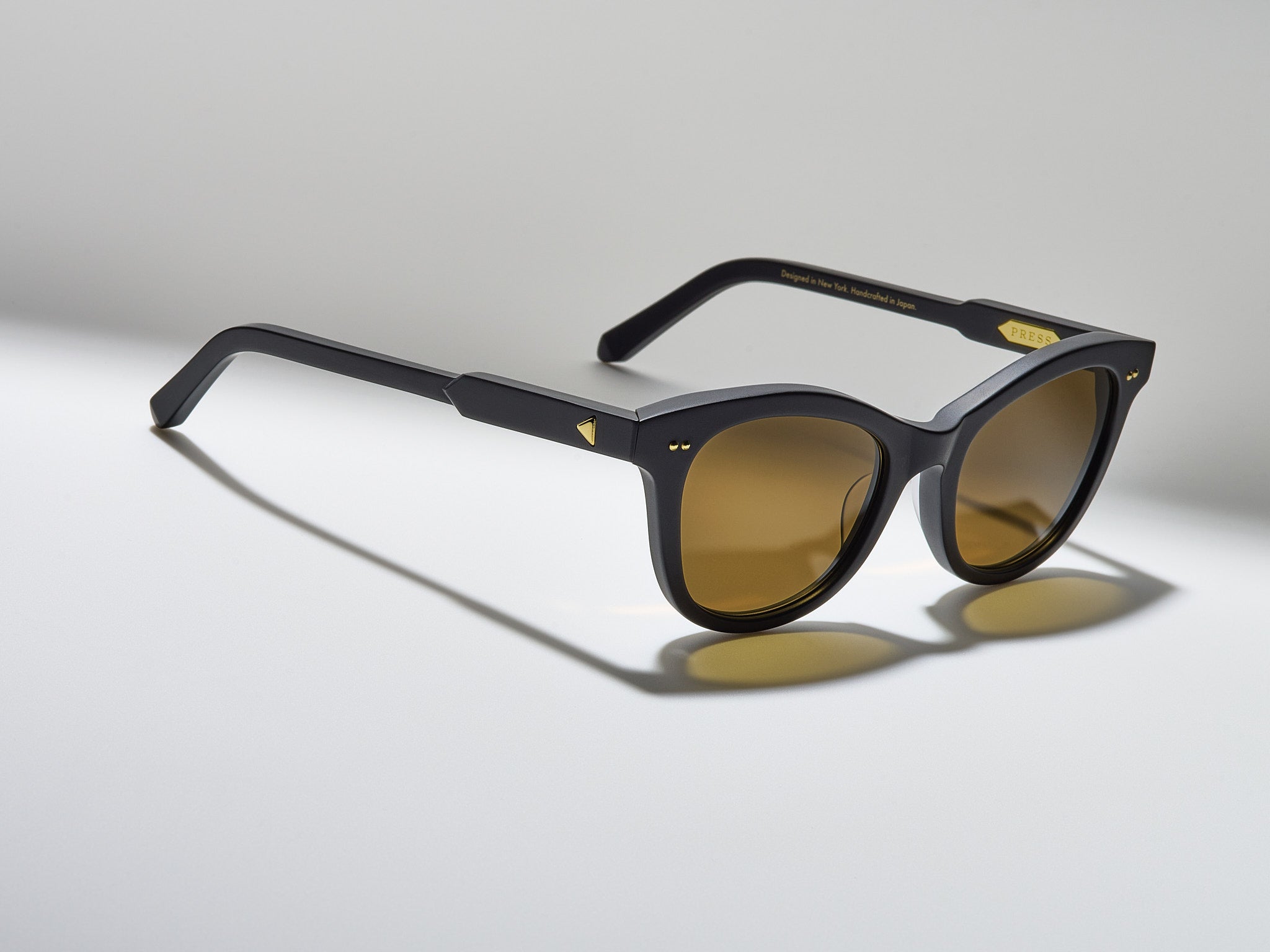 The Charade Matte Black / Gold - TI001 #color_matte-black-gold-ti001