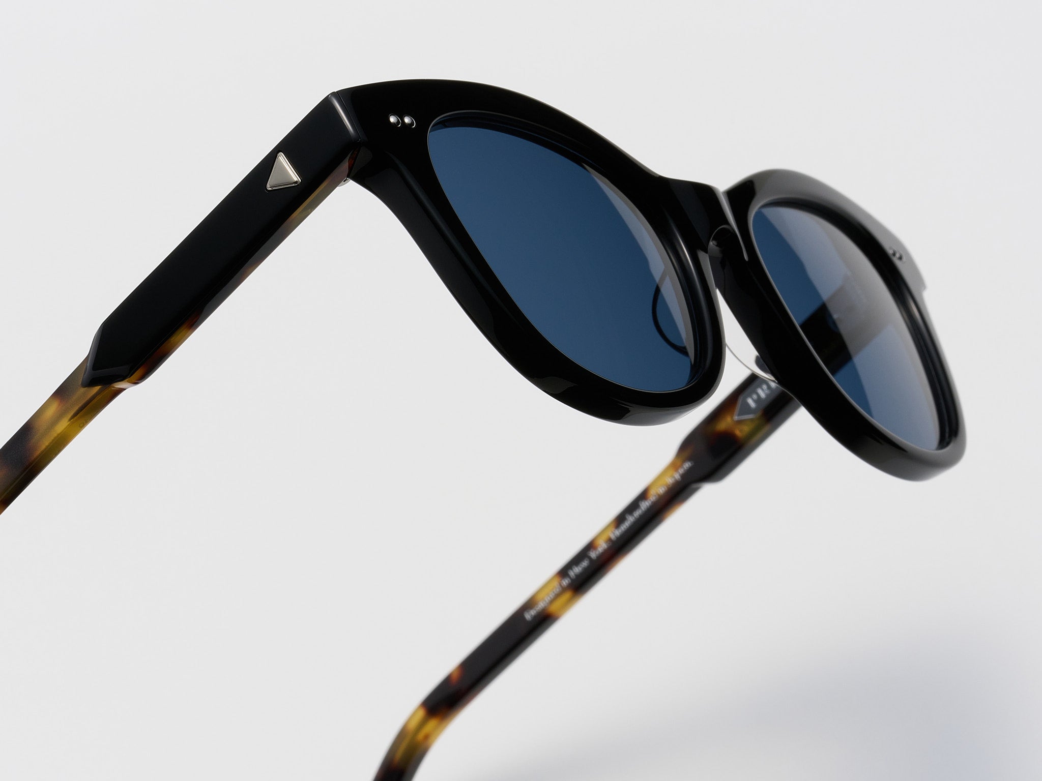 The Charade Black Tortoise / Silver - TI015 #color_black-tortoise-silver-ti015