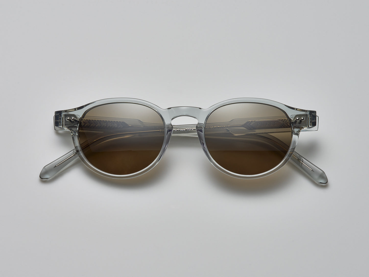 The Song Smoke Crystal / Silver - TI009 #color_smoke-crystal-silver-ti009
