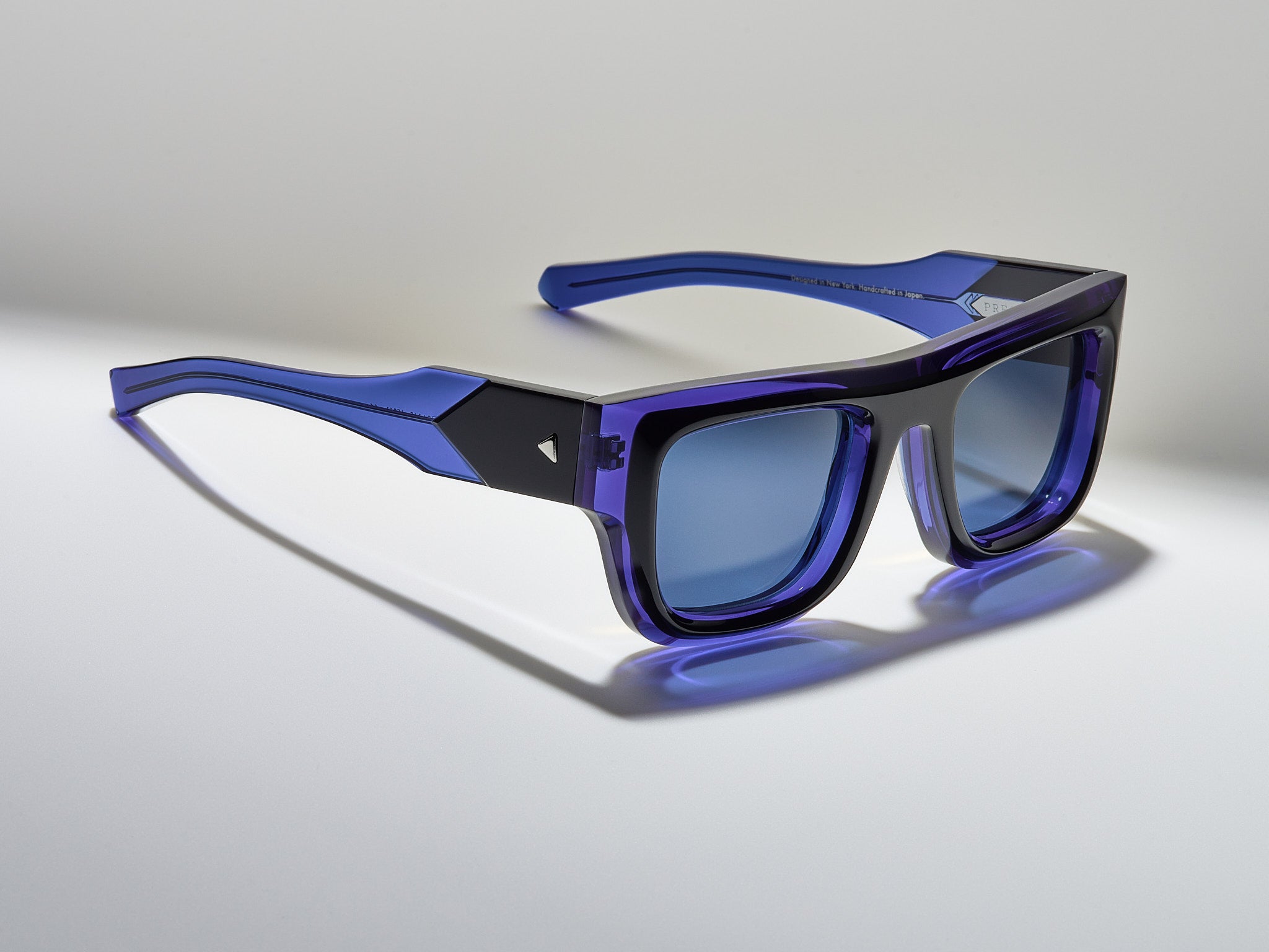 Untitled Blackbird - LE001 #color_blackbird-le001