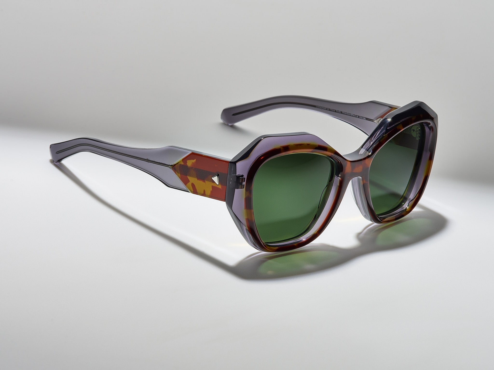 Vogue Mahogany - LE008 #color_mahogany-le008
