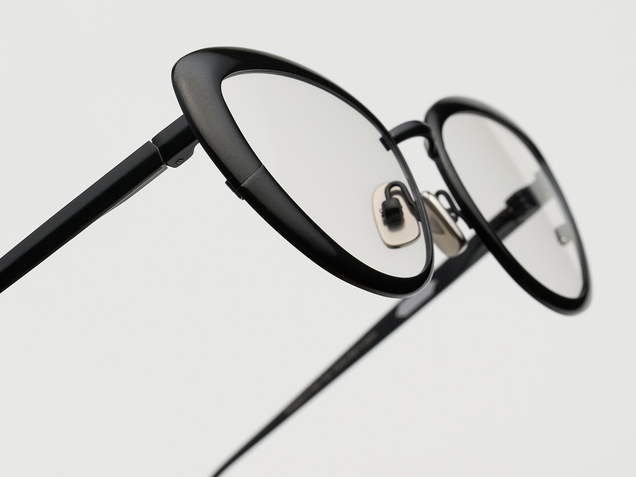 Barracuda Optical Liquid Black - ST020 #color_liquid-black-st020