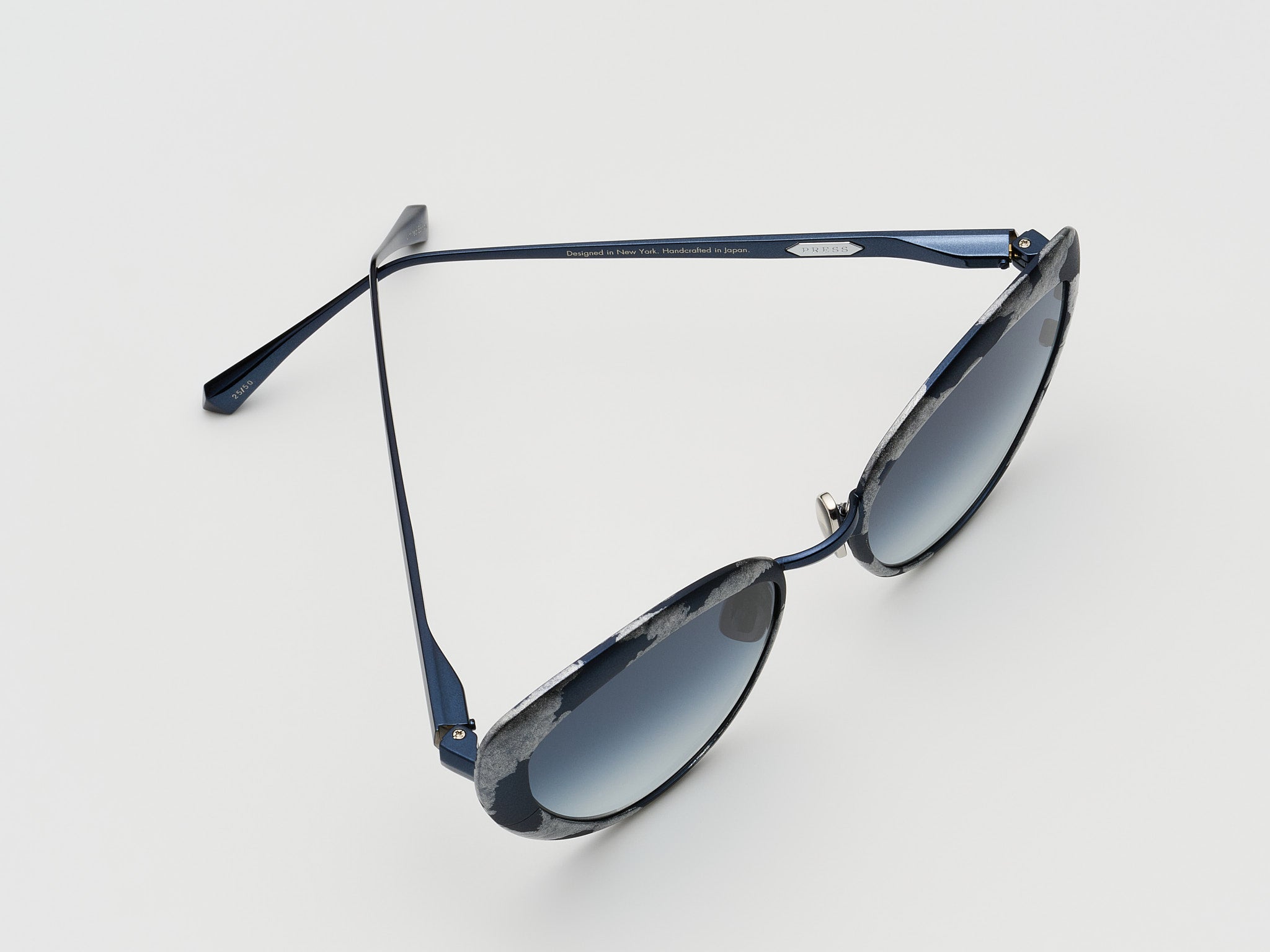 Barracuda Gold Leaf Navy Platinum Leaf - ST023 #color_navy-platinum-leaf-st023