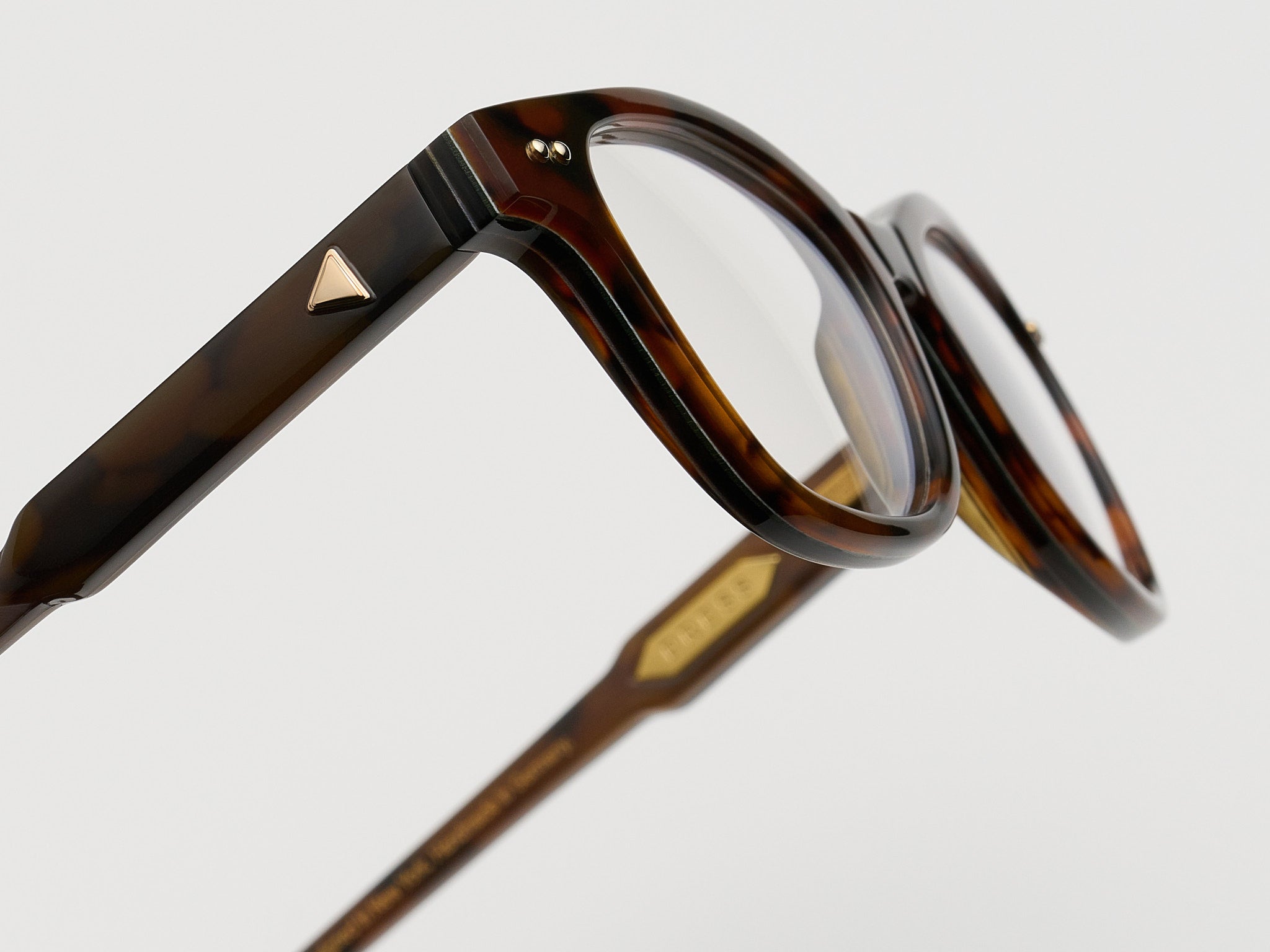 The Bribe Horn Tortoise Stack - JP006 #color_tortoise-stack-jp006