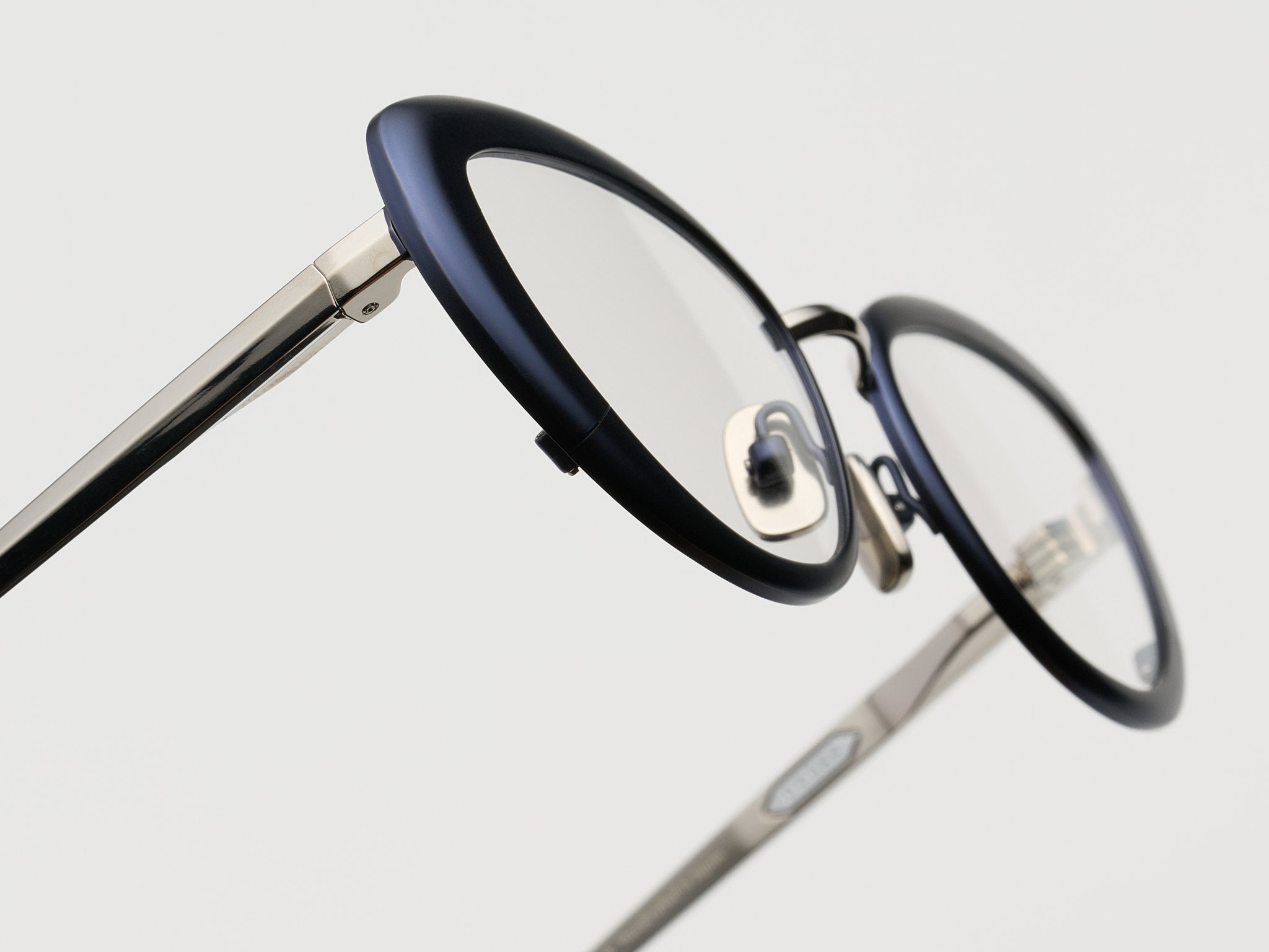 Charger Optical Navy / Platinum - ST001 #color_navy-platinum-st001