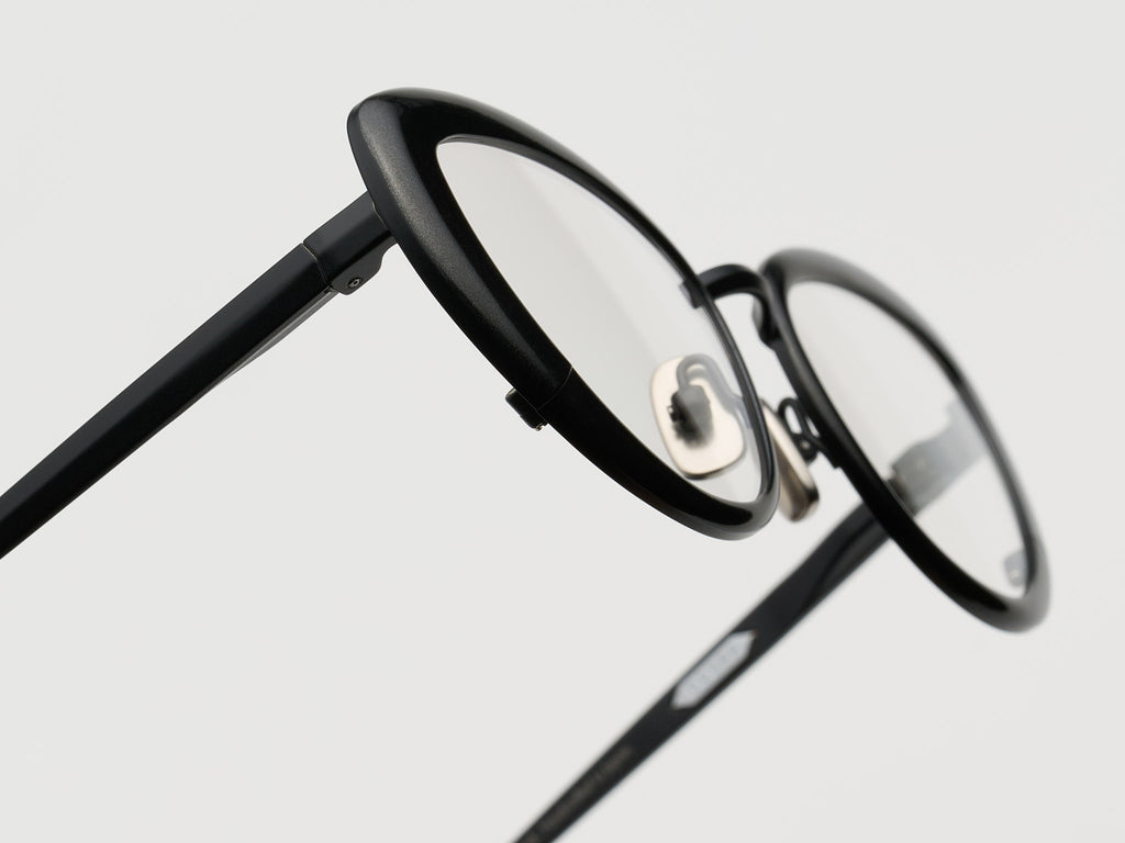 Charger Optical Liquid Black - ST020 #color_liquid-black-st020