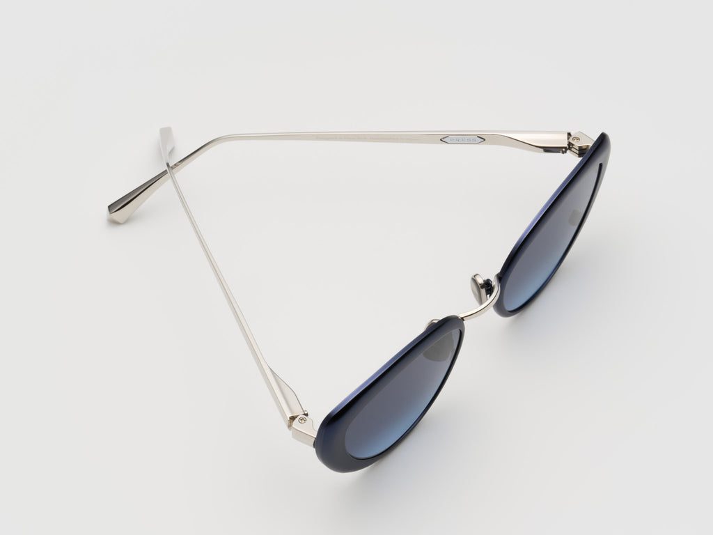 Charger Navy / Platinum - ST001 #color_navy-platinum-st001