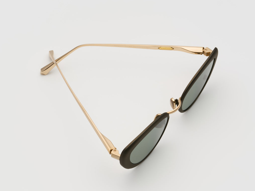 Charger Antique Gold / Gold - ST002 #color_antique-gold-gold-st002