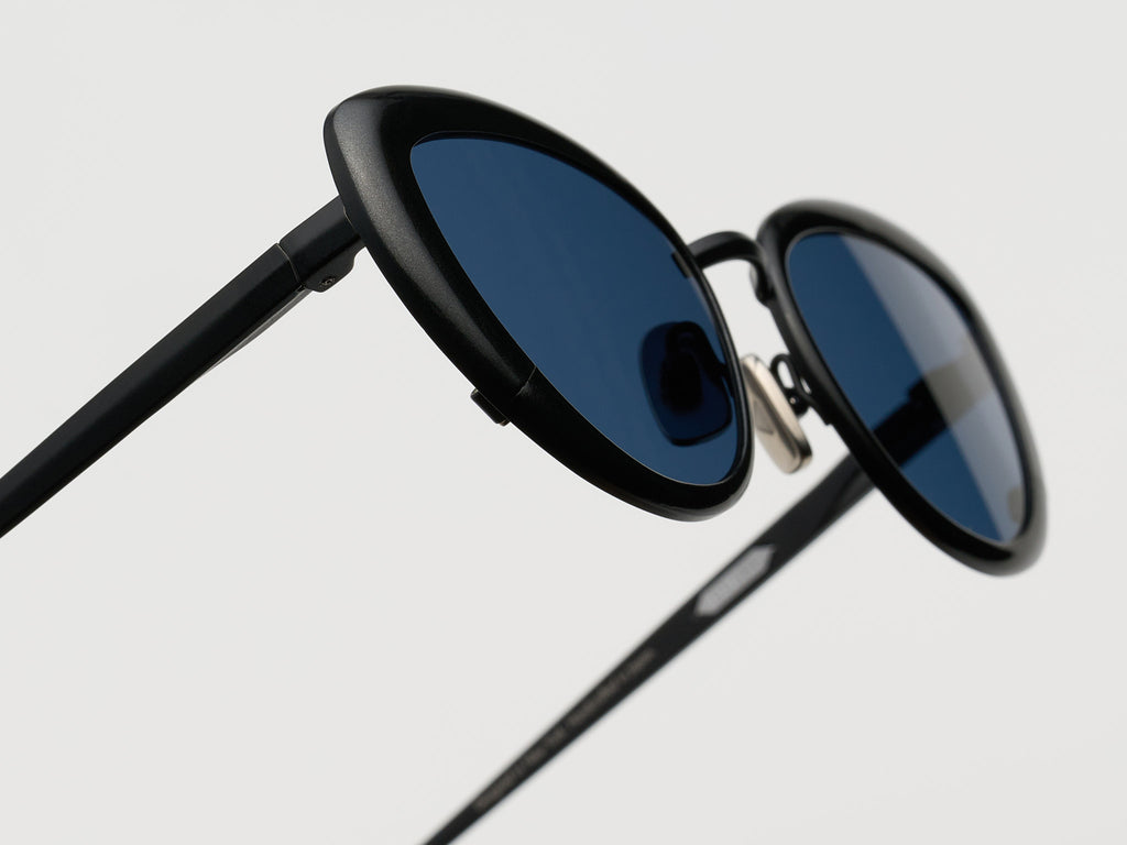 Charger Liquid Black - ST020 #color_liquid-black-st020