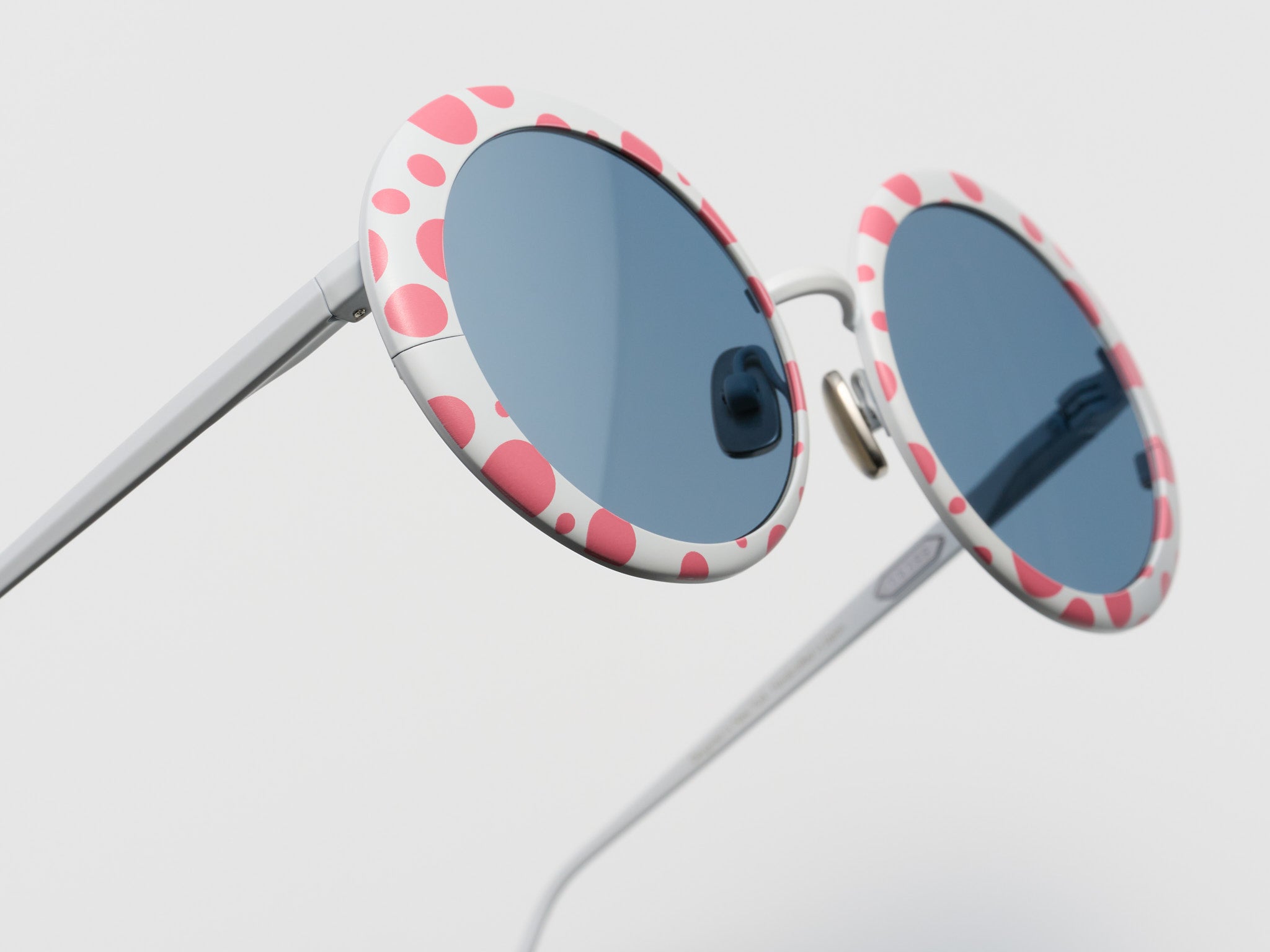 Cobra Dotty White / Pink - ST017 #color_white-pink-st017