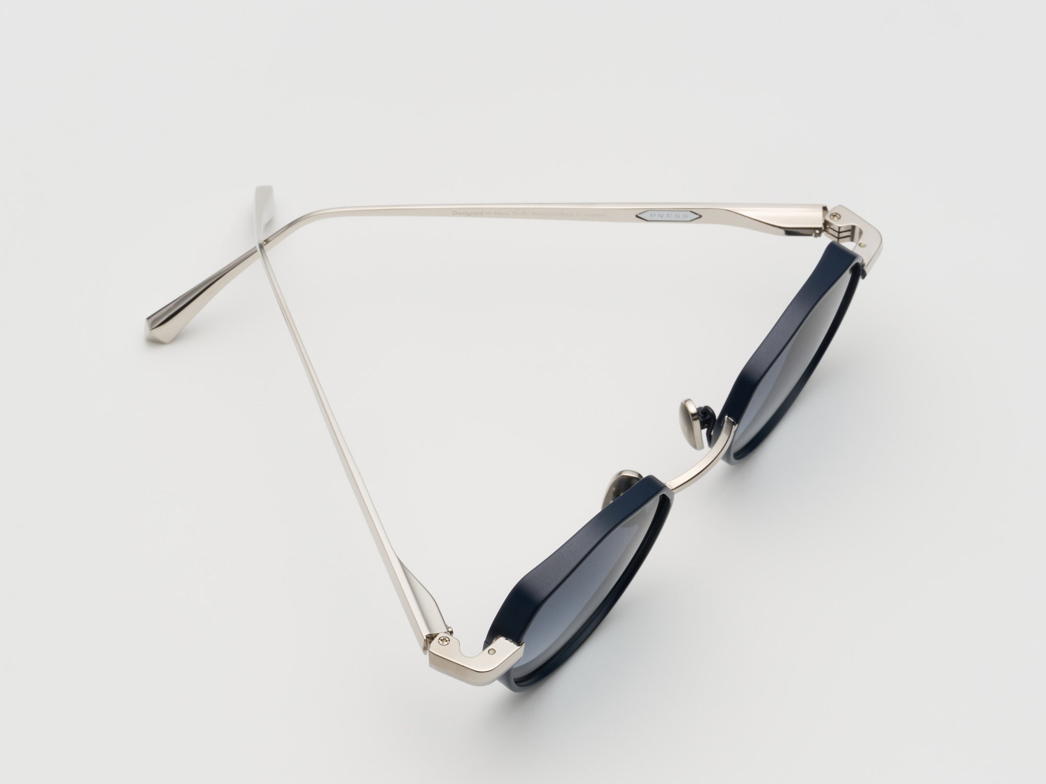 Cry Baby Navy - DR011 #color_navy-dr011