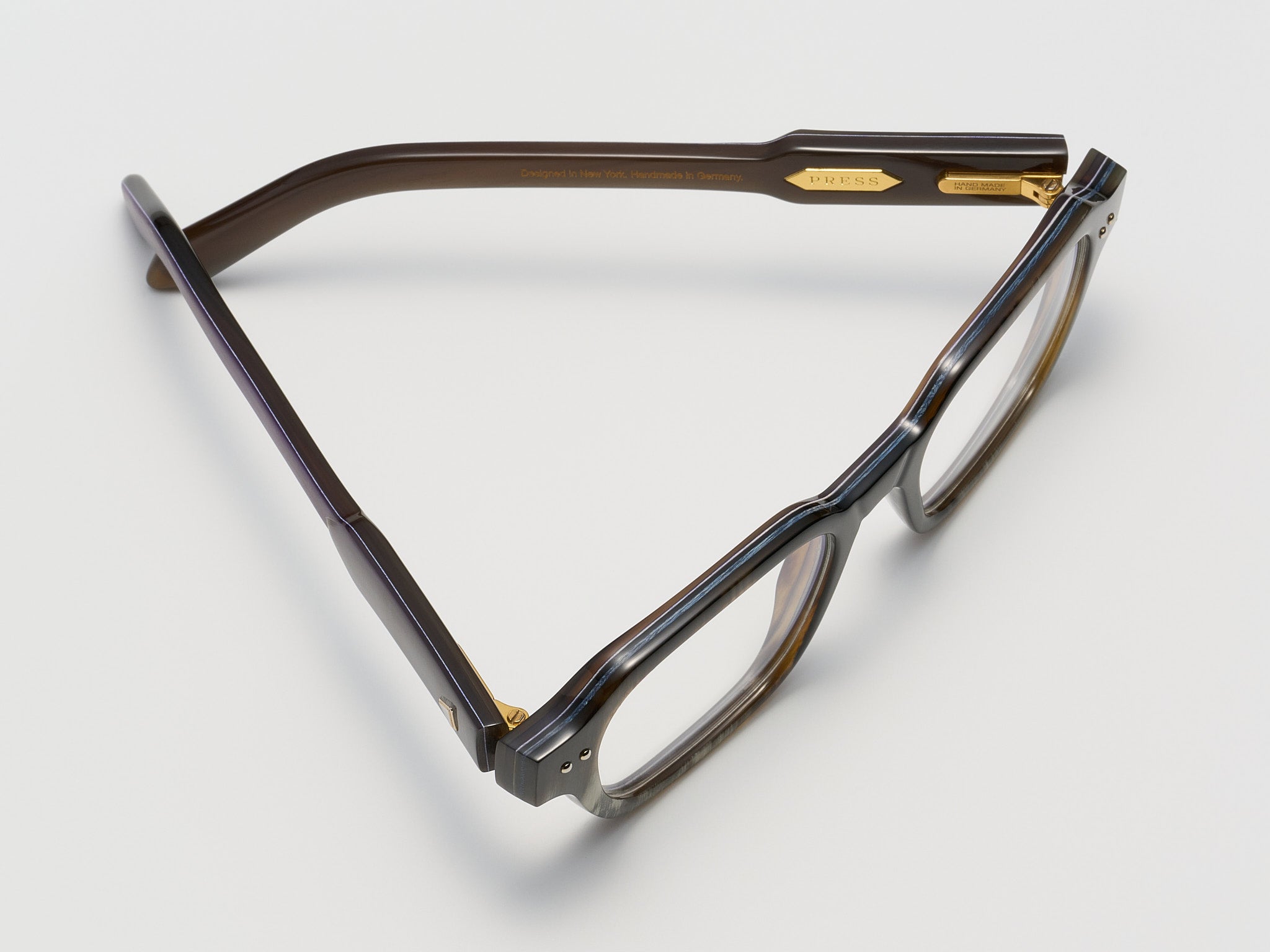 The Face Horn Slate Plum - JP039 #color_slate-plum-jp039