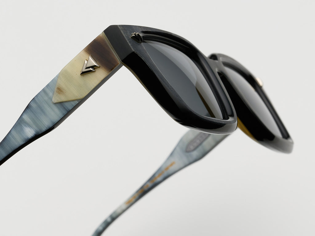 Hollet Horn Black Oak - JP029 #color_black-oak-jp029