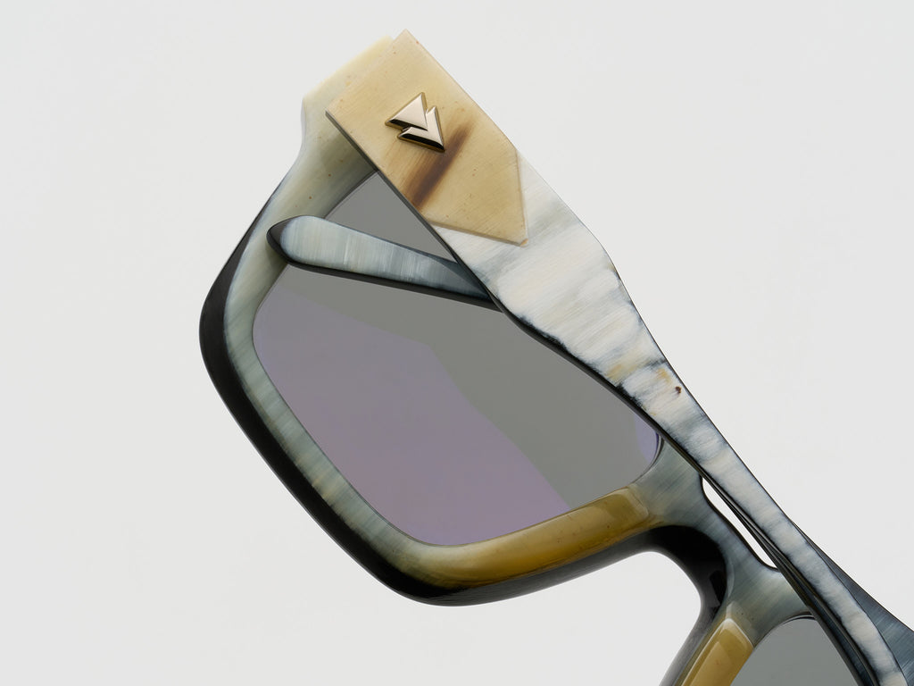 Hollet Horn Black Oak - JP029 #color_black-oak-jp029