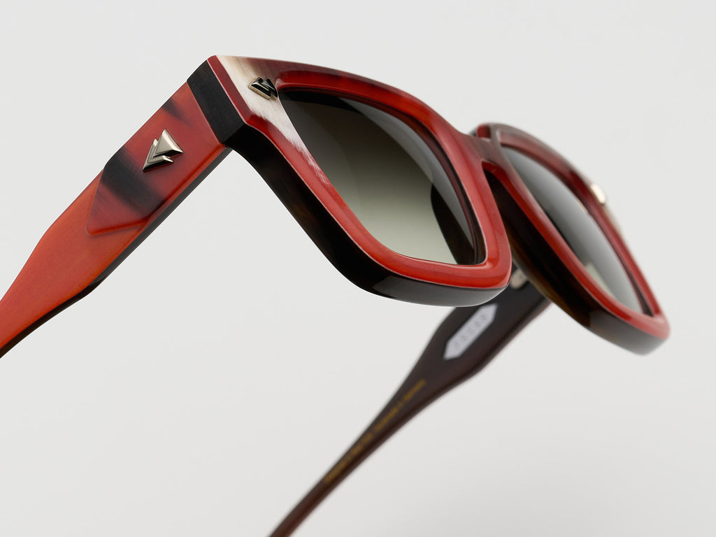 Hollet Horn Red Oak - JP036 #color_red-oak-jp036