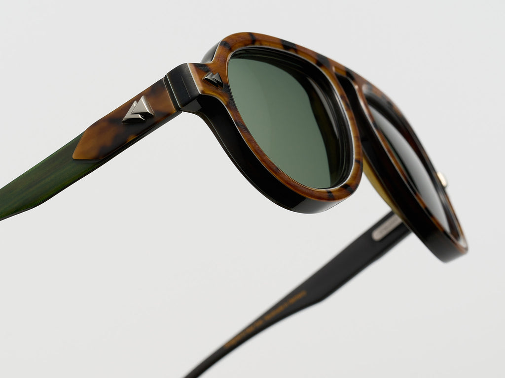 Harlem Square Horn Spotty Tortoise / Hunter - JP028 #color_spotty-tortoise-hunter-jp028