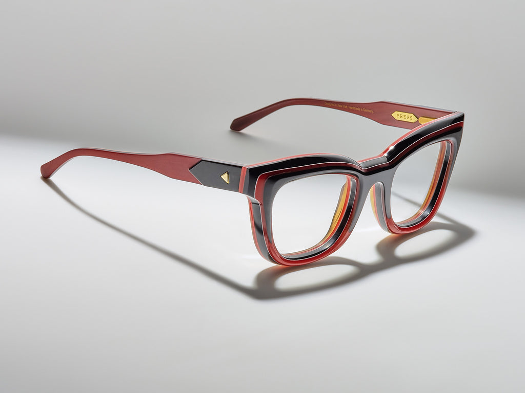 Lioness Horn Black Red Fade - JP022 #color_black-red-fade-jp022