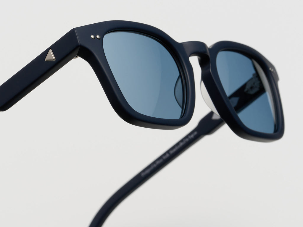 The Panther Matte Navy / Silver - TI014 #color_matte-navy-silver-ti014