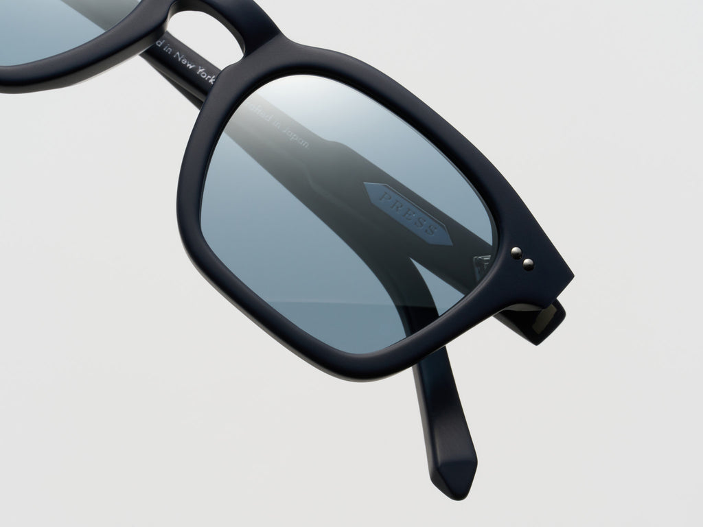The Panther Matte Navy / Silver - TI014 #color_matte-navy-silver-ti014