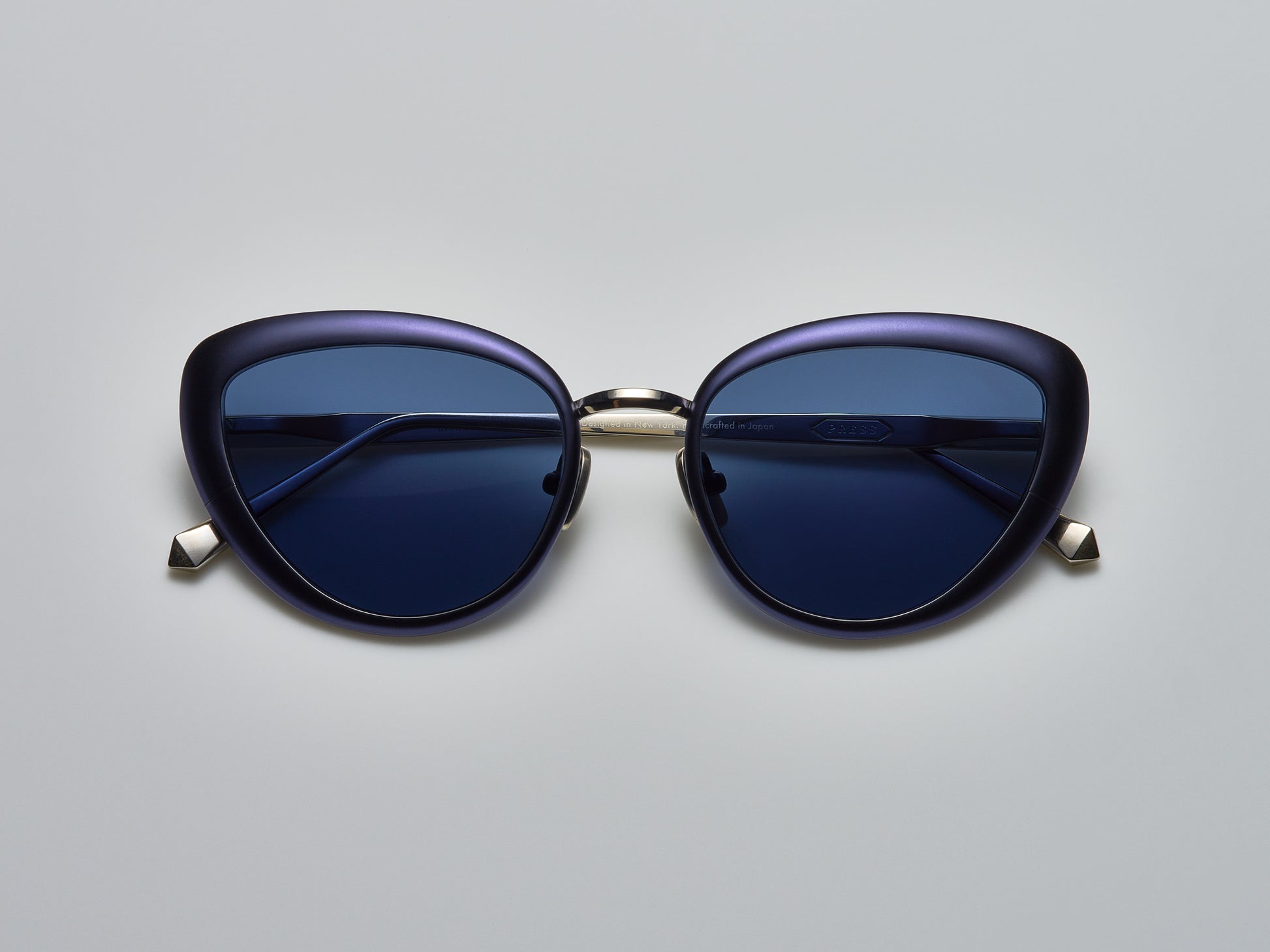 Barracuda Matte Navy / Platinum - ST001 #color_matte-navy-platinum-st001