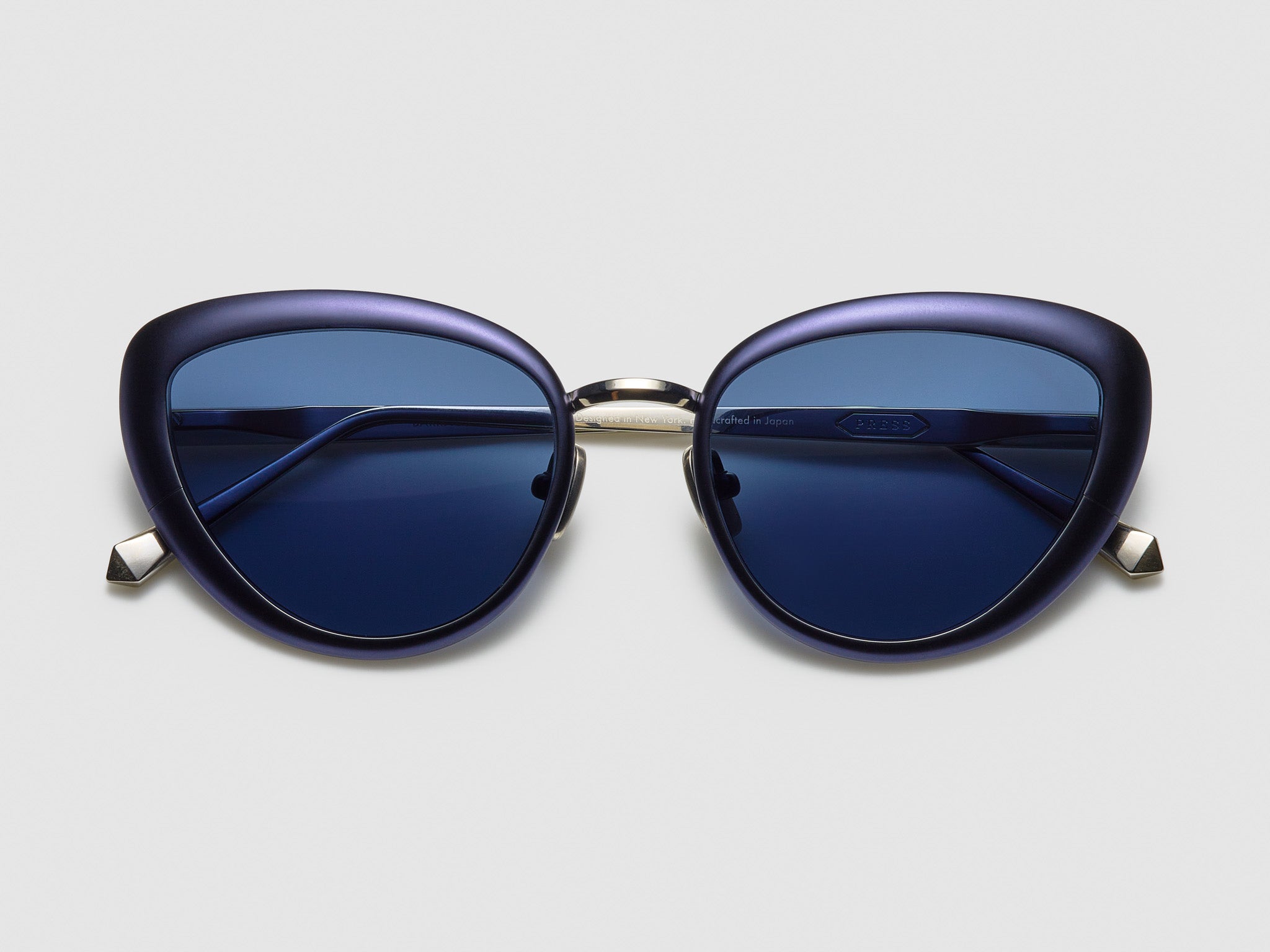 Barracuda Navy / Platinum - ST001 #color_navy-platinum-st001