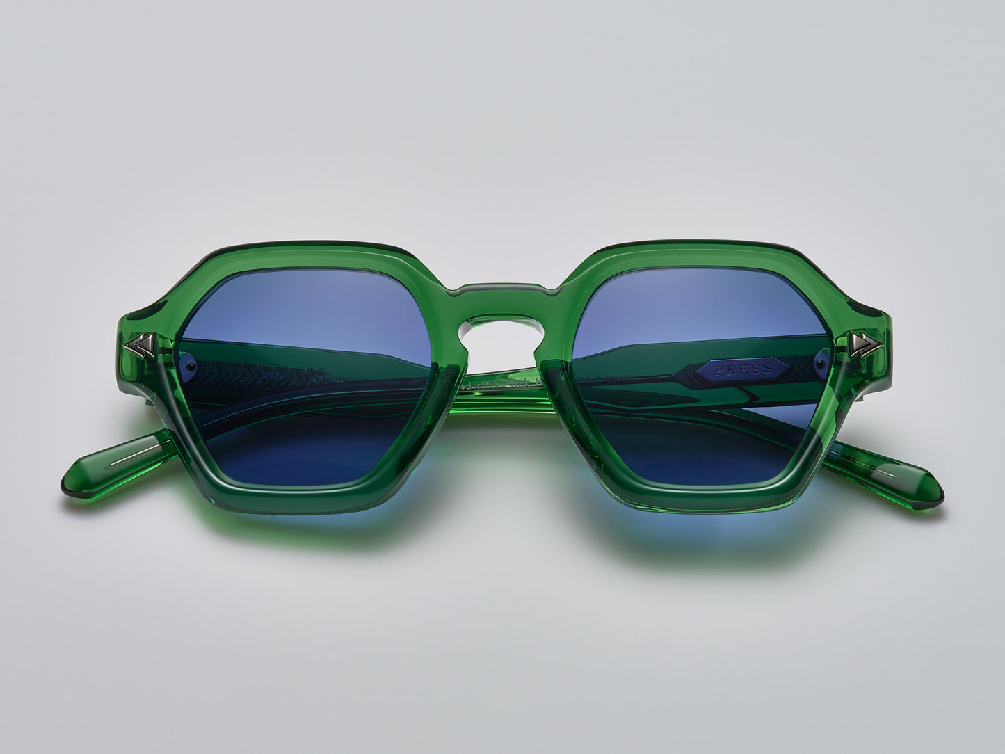 Birth Grasshopper / Silver - PU004 #color_grasshopper-silver-pu004