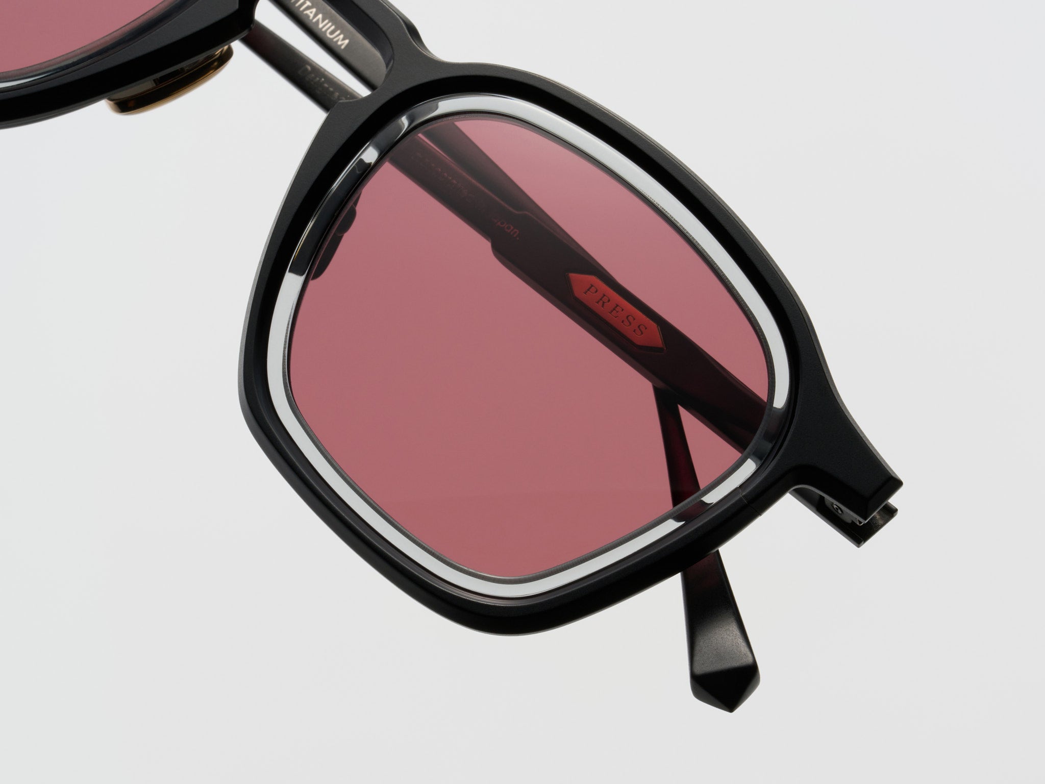 Chet Black Smoke - CA001 #color_black-smoke-ca001