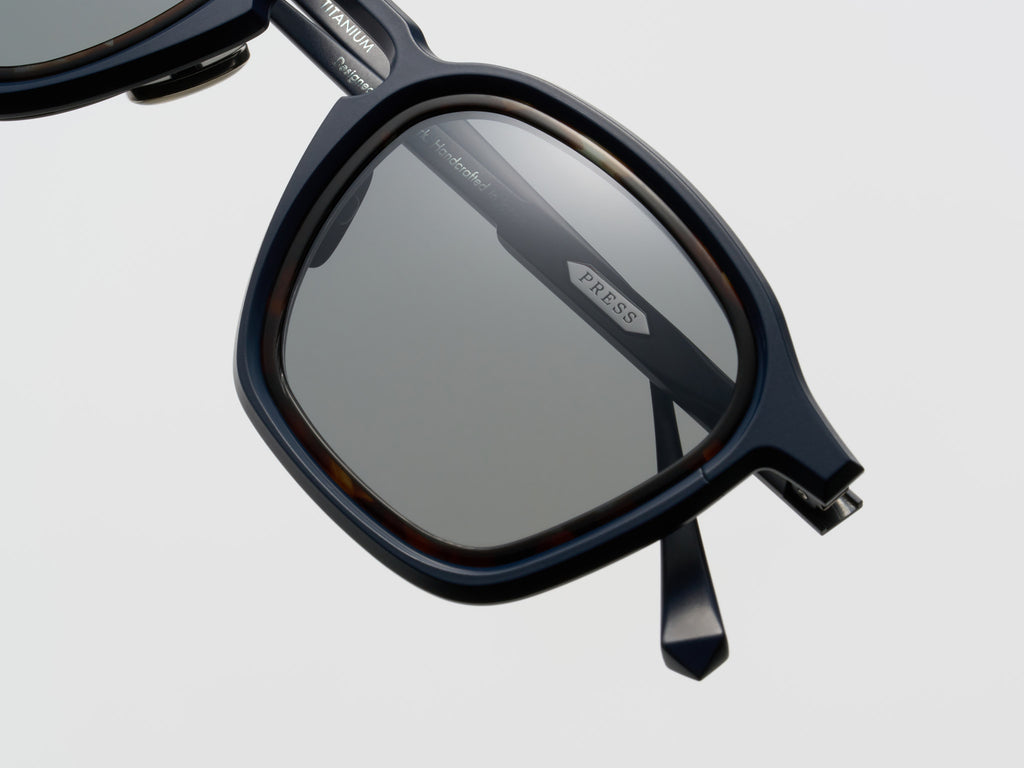 Chet Blue Noir - CA004 #color_blue-noir-ca004