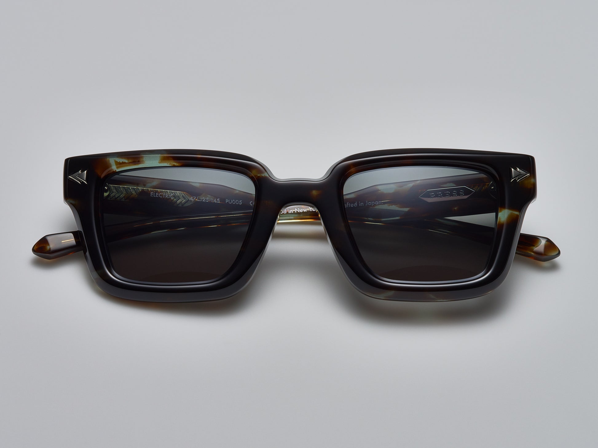 Electric Noir / Silver - PU005 #color_noir-silver-pu005
