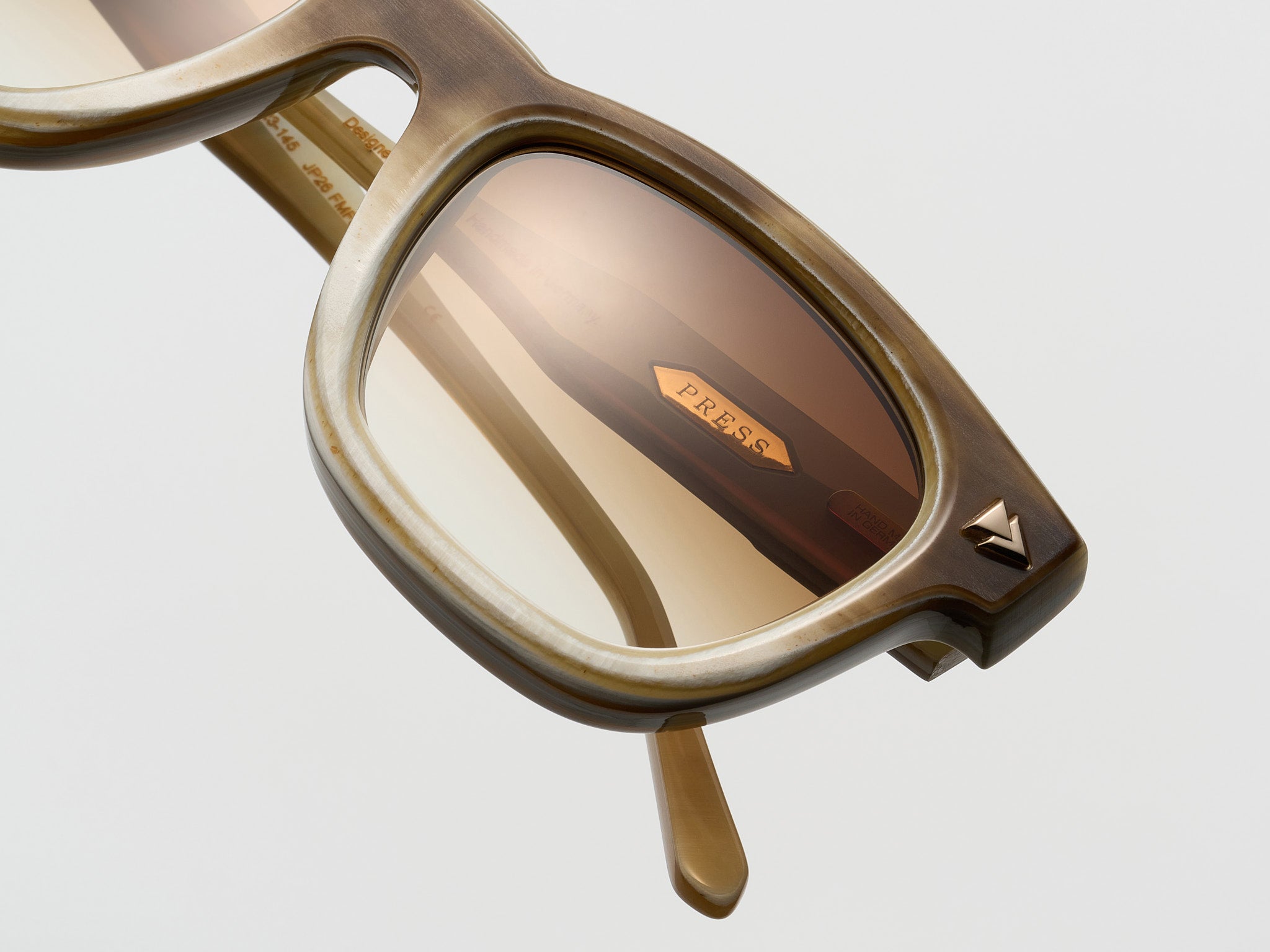 Horses Horn Natural Fade - JP026 #color_natural-fade-jp026