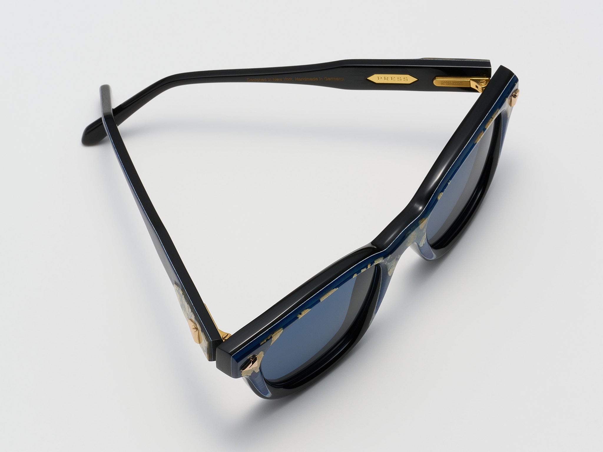 Horses Horn Blue Leaf Fade - JP043 #color_blue-leaf-fade-jp043