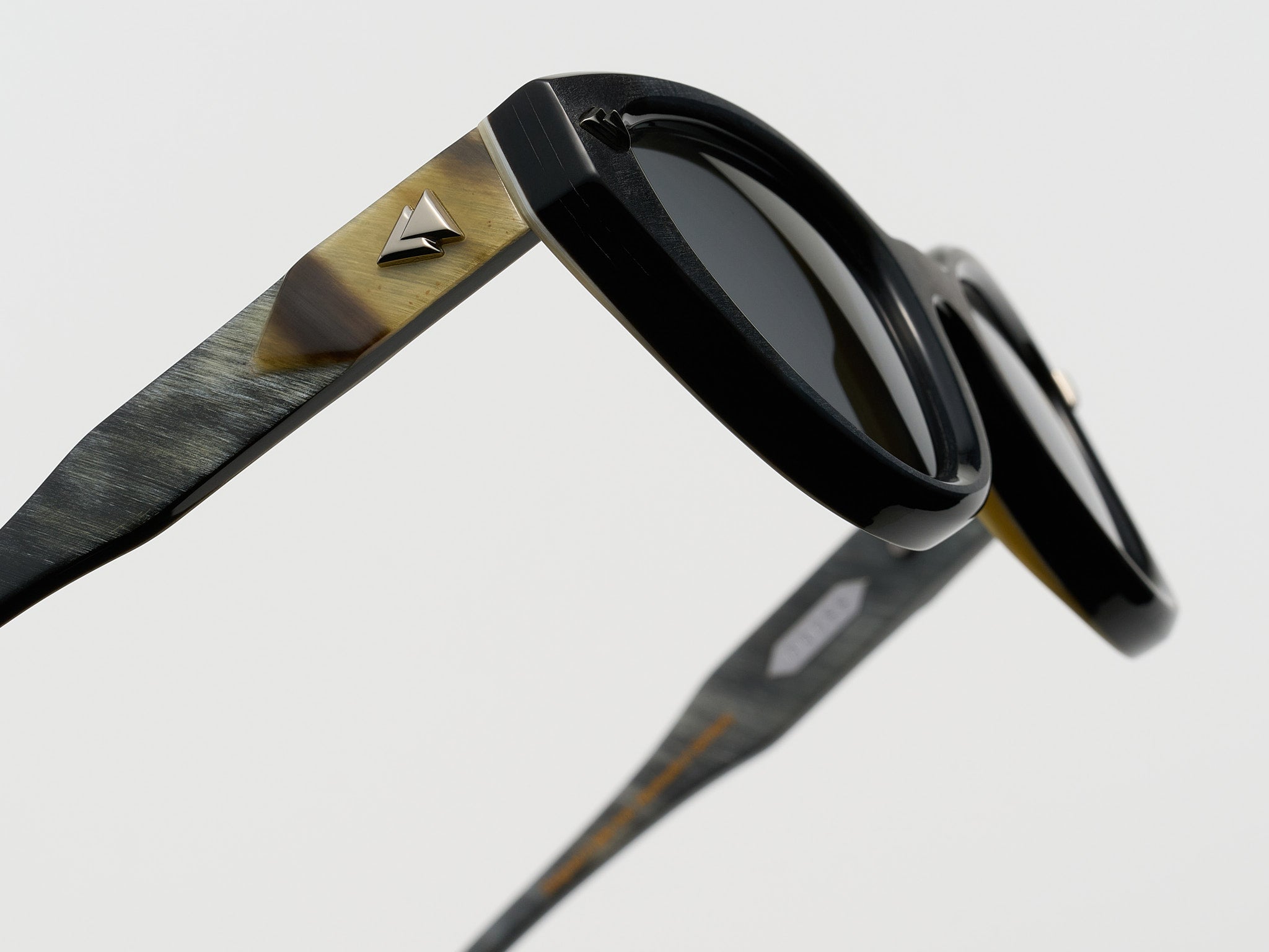 Lady Soul Horn Black Crème - JP029 #color_black-crème-jp029