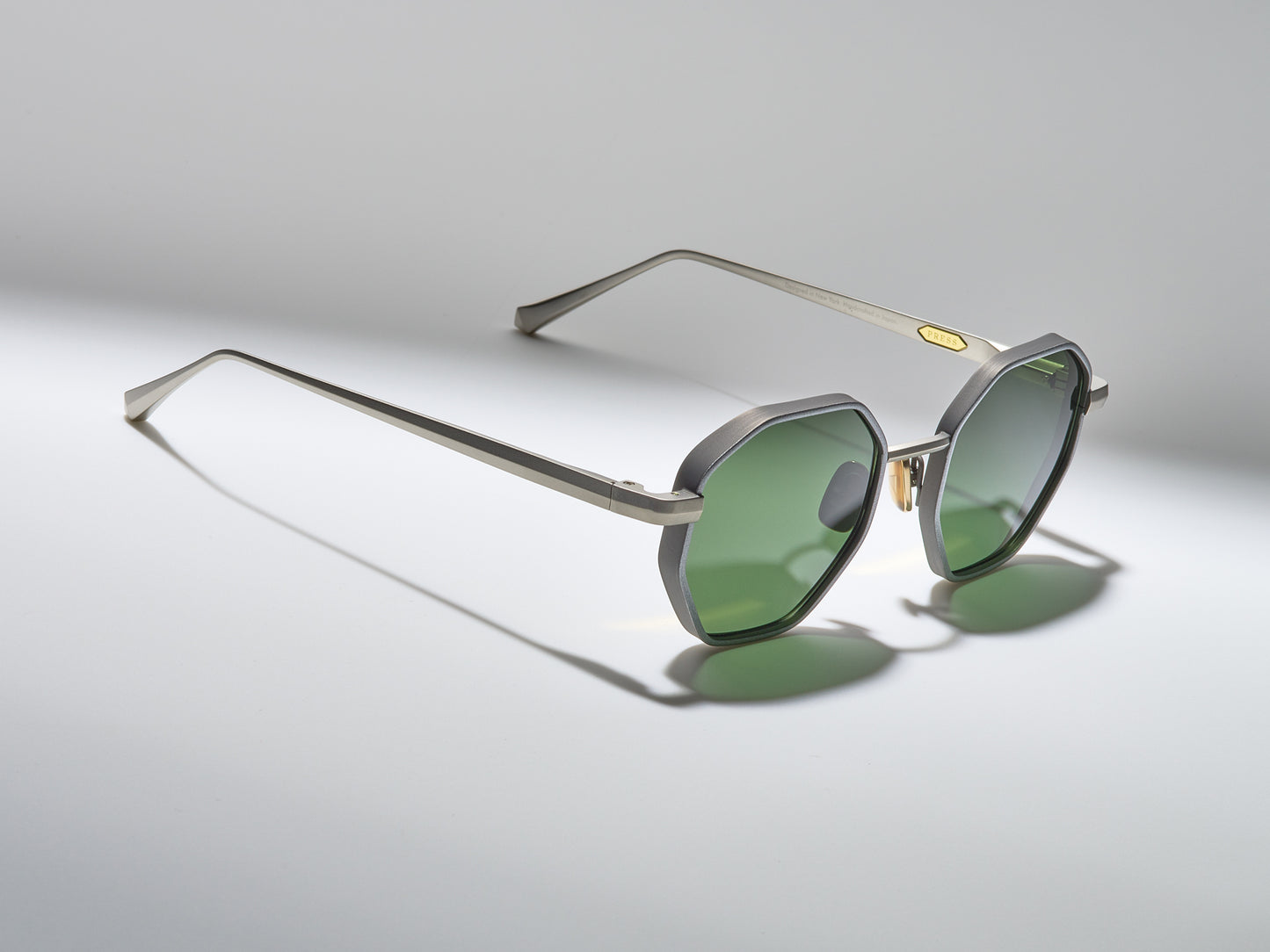 Lazarus Shiny Palladium / Matte Palladium / Antique Silver - DR004 #color_shiny-palladium-matte-palladium-antique-silver-dr004