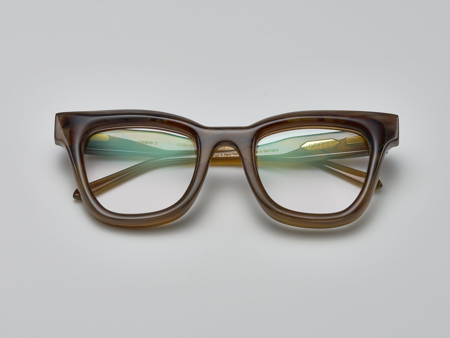 Lioness Horn Optical Light Tortoise 