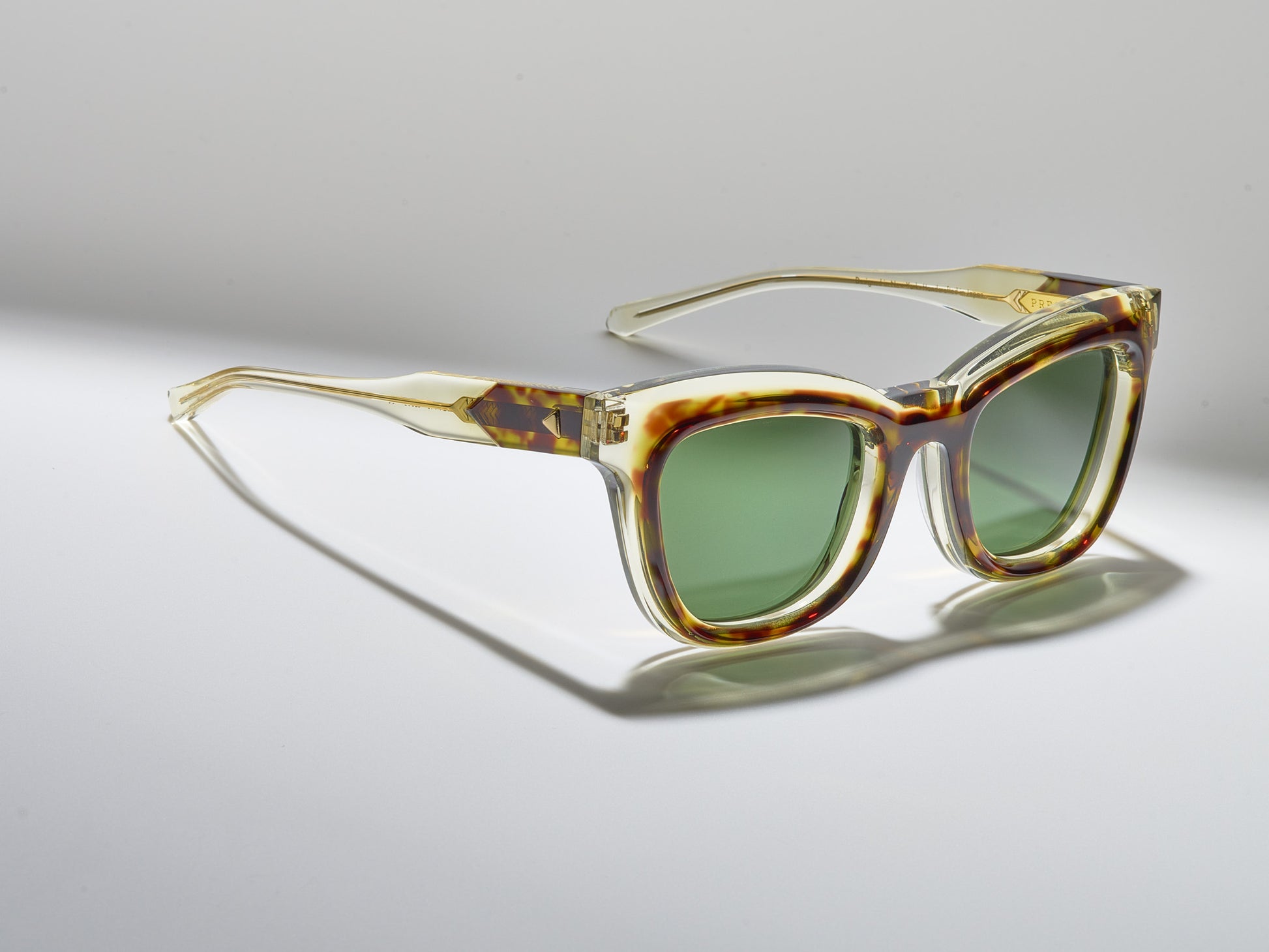 Lioness Tokyo Tortoise / Vintage Crystal / Gold - LE003 #color_champagne-poetry-le003
