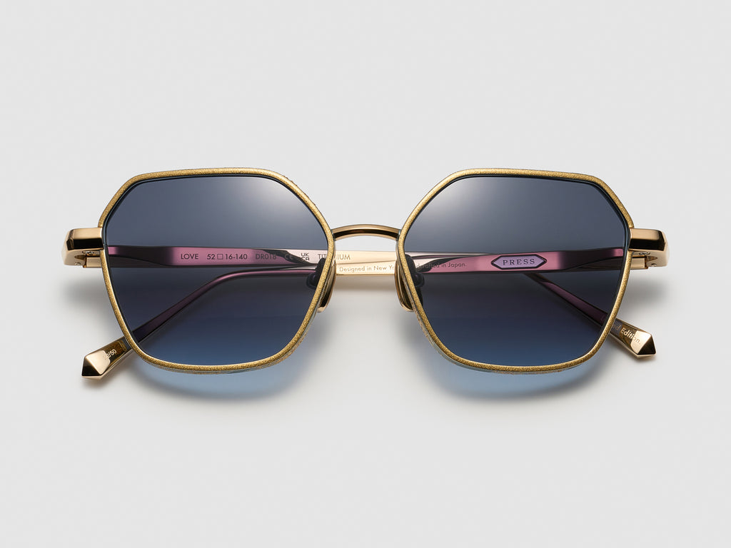 Love Gold Leaf Nassau Gold Leaf - DR018 #color_nassau-gold-leaf-dr018