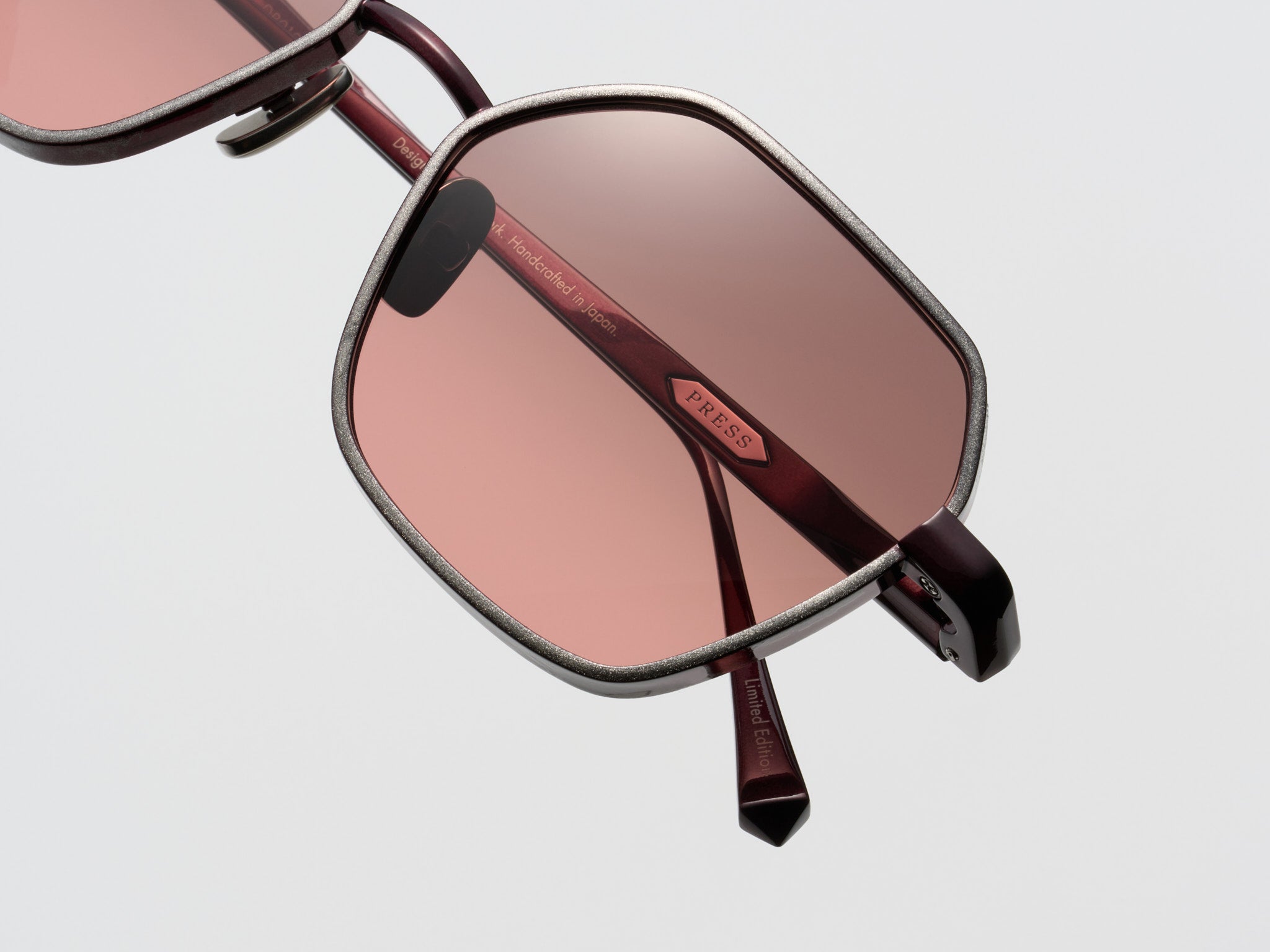 Love Gold Leaf Burgundy Platinum Leaf - DR019 #color_burgundy-platinum-leaf-dr019