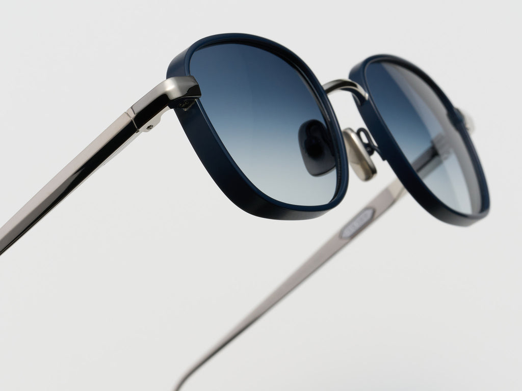 Mad Cap Navy - DR011 #color_navy-dr011