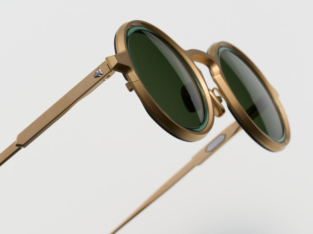 Miles Golden Moss - CA002 #color_golden-moss-ca002