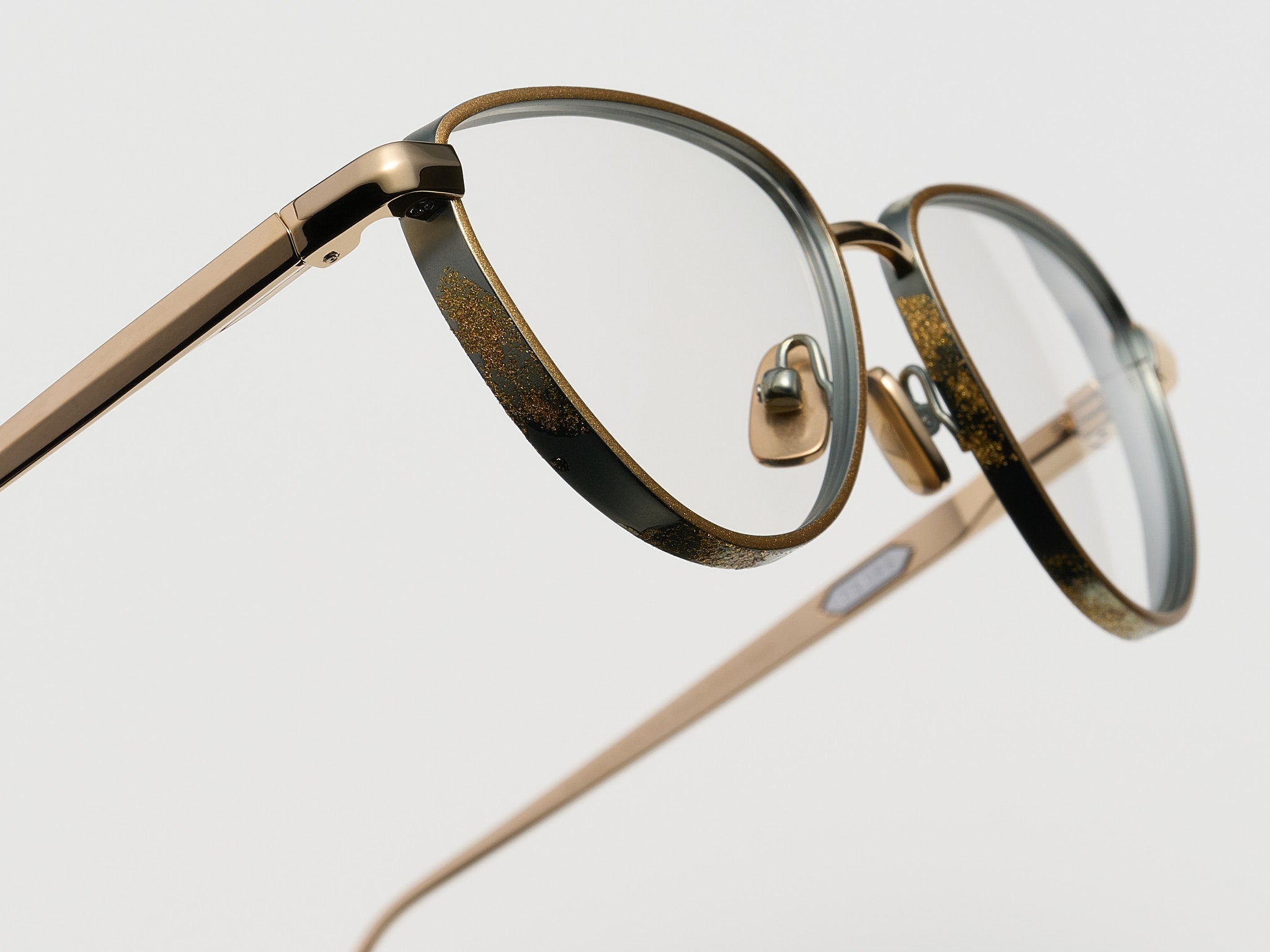 Moon Gold Leaf Optical Nassau Gold Leaf - DR018 #color_nassau-gold-leaf-dr018