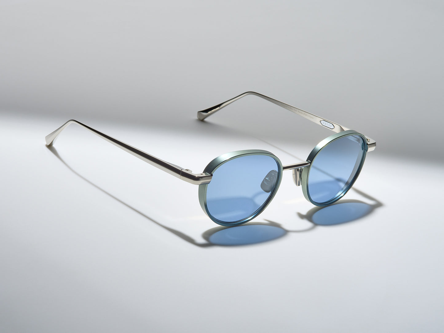Rigby Shiny Nassau Blue / Shiny Palladium / Matte Nassau Blue - DR006 #color_shiny-nassau-blue-shiny-palladium-matte-nassau-blue-dr006