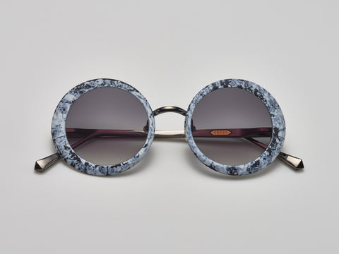 White Marble / Shiny Ruthenium - ST008