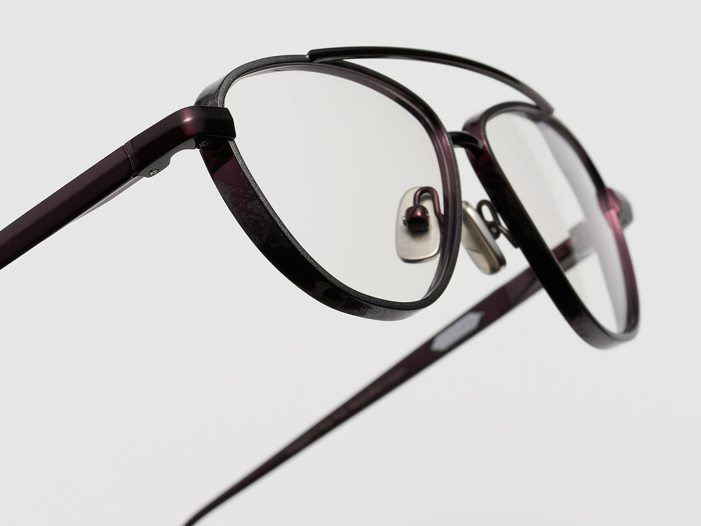 Sunday Morning Gold Leaf Optical Burgundy Platinum Leaf - DR019 #color_burgundy-platinum-leaf-dr019